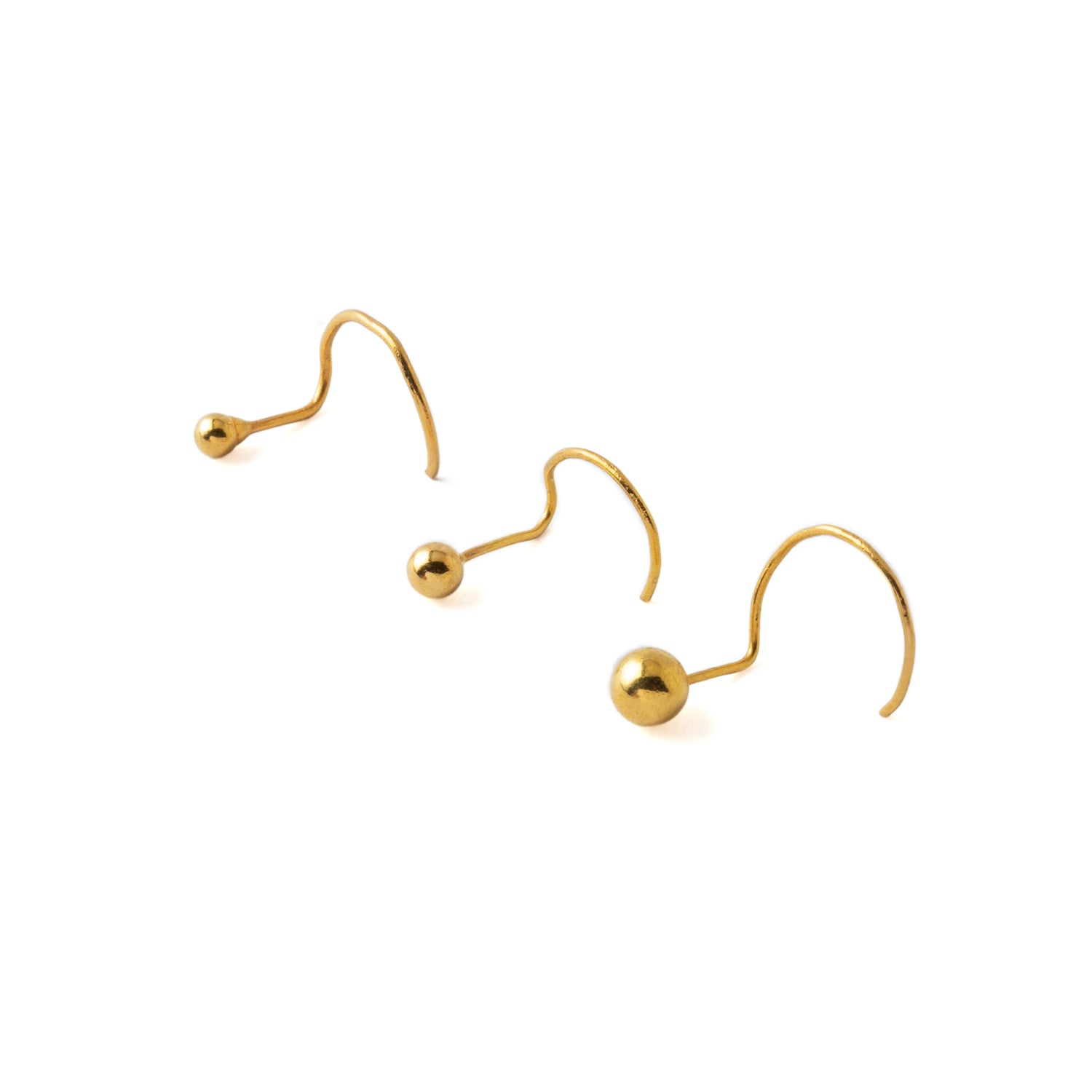 2mm, 3mm and 4mm 18K Gold Dot Nose Studs side view