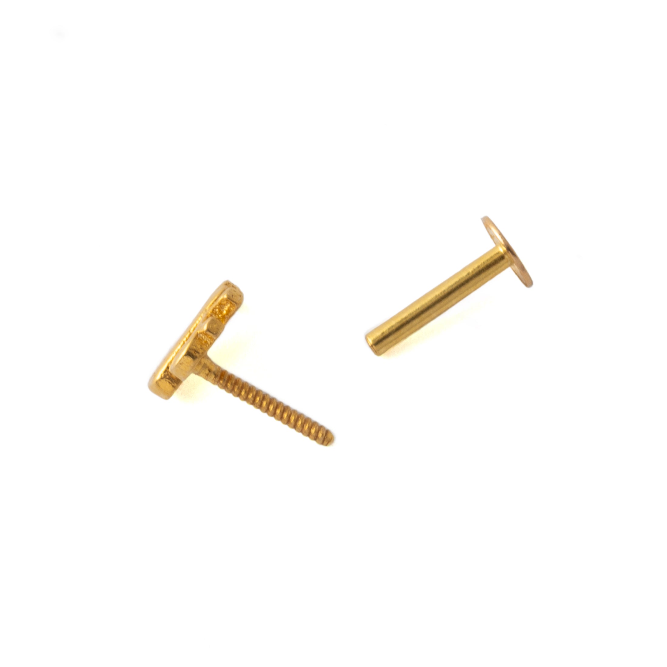 18K Gold Shri Flat Back Stud internally threaded closure view