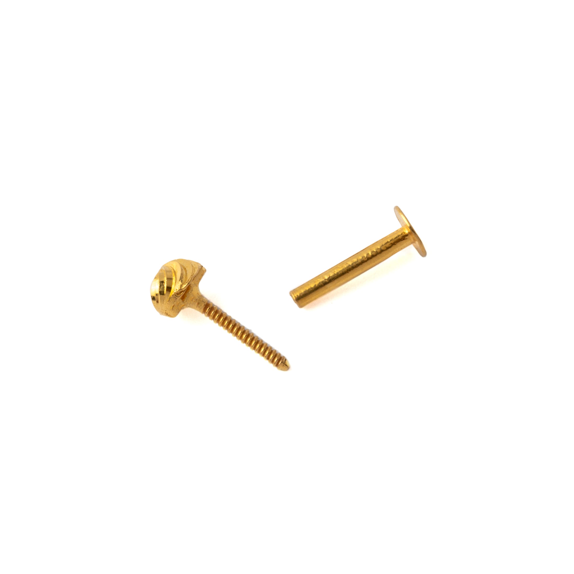 18K Gold Swirl Flat Back Stud internally threaded closure view