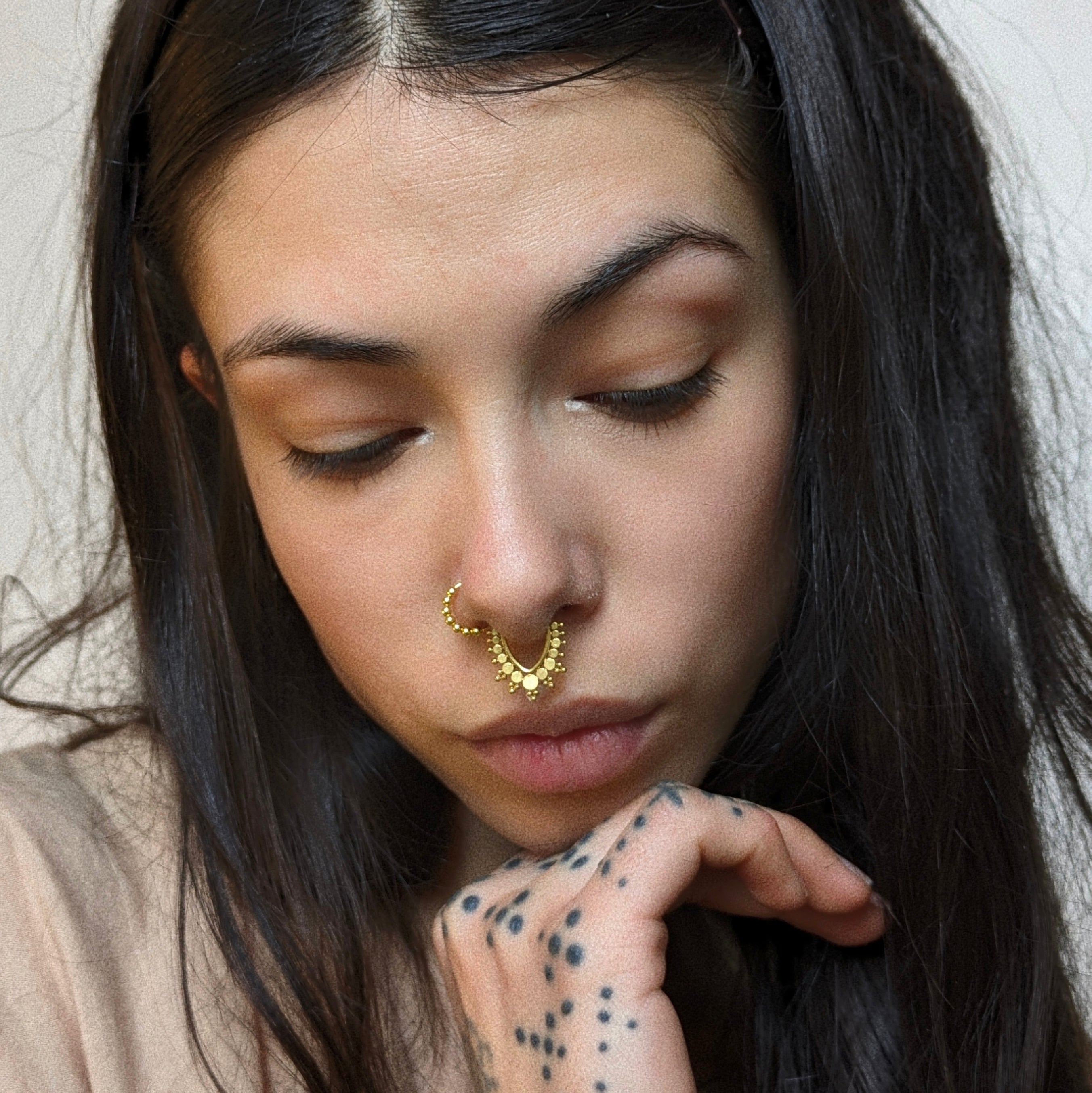 Prisha Golden Septum Clicker
