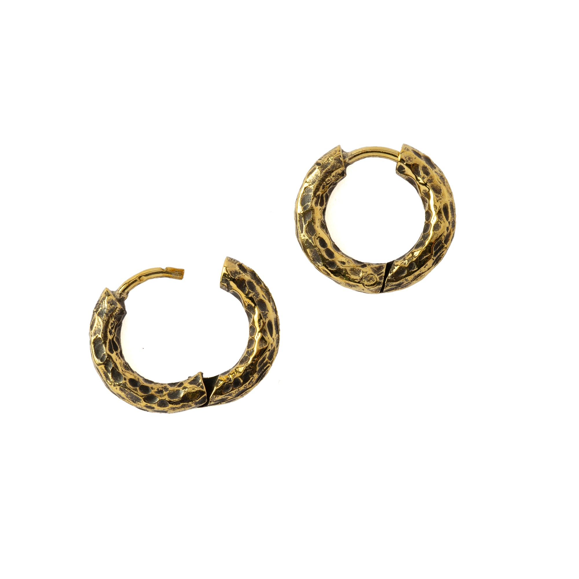 18mm Hammered Brass Clicker Hoops earrings open mode