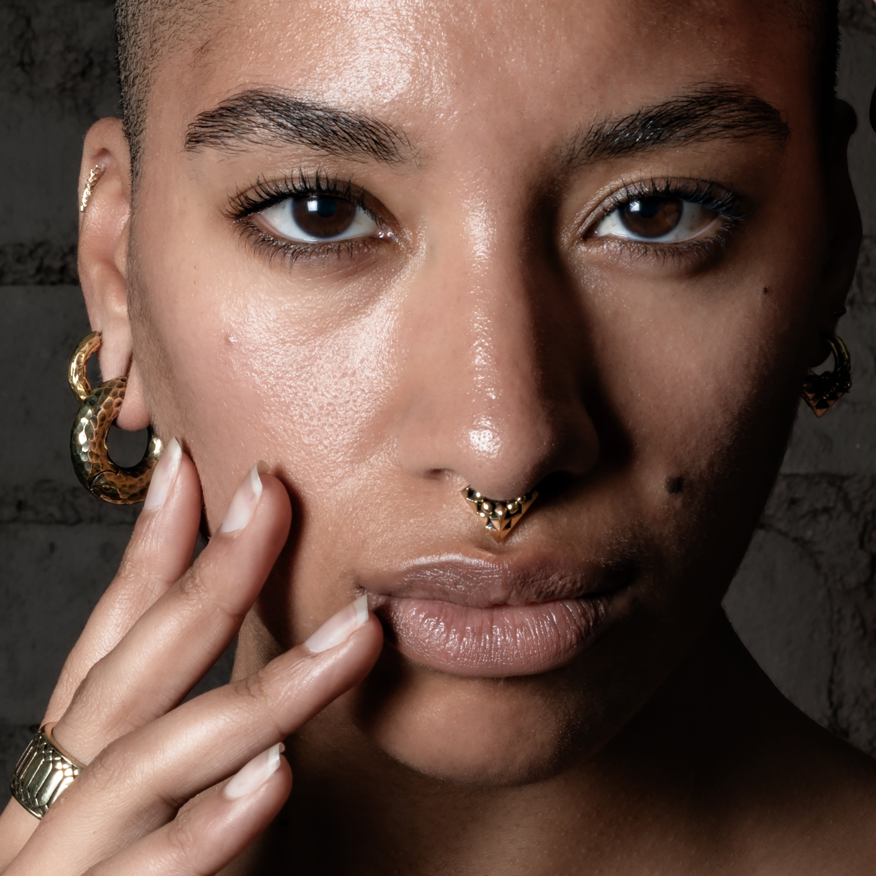 model wearing Karnataka Septum Ring