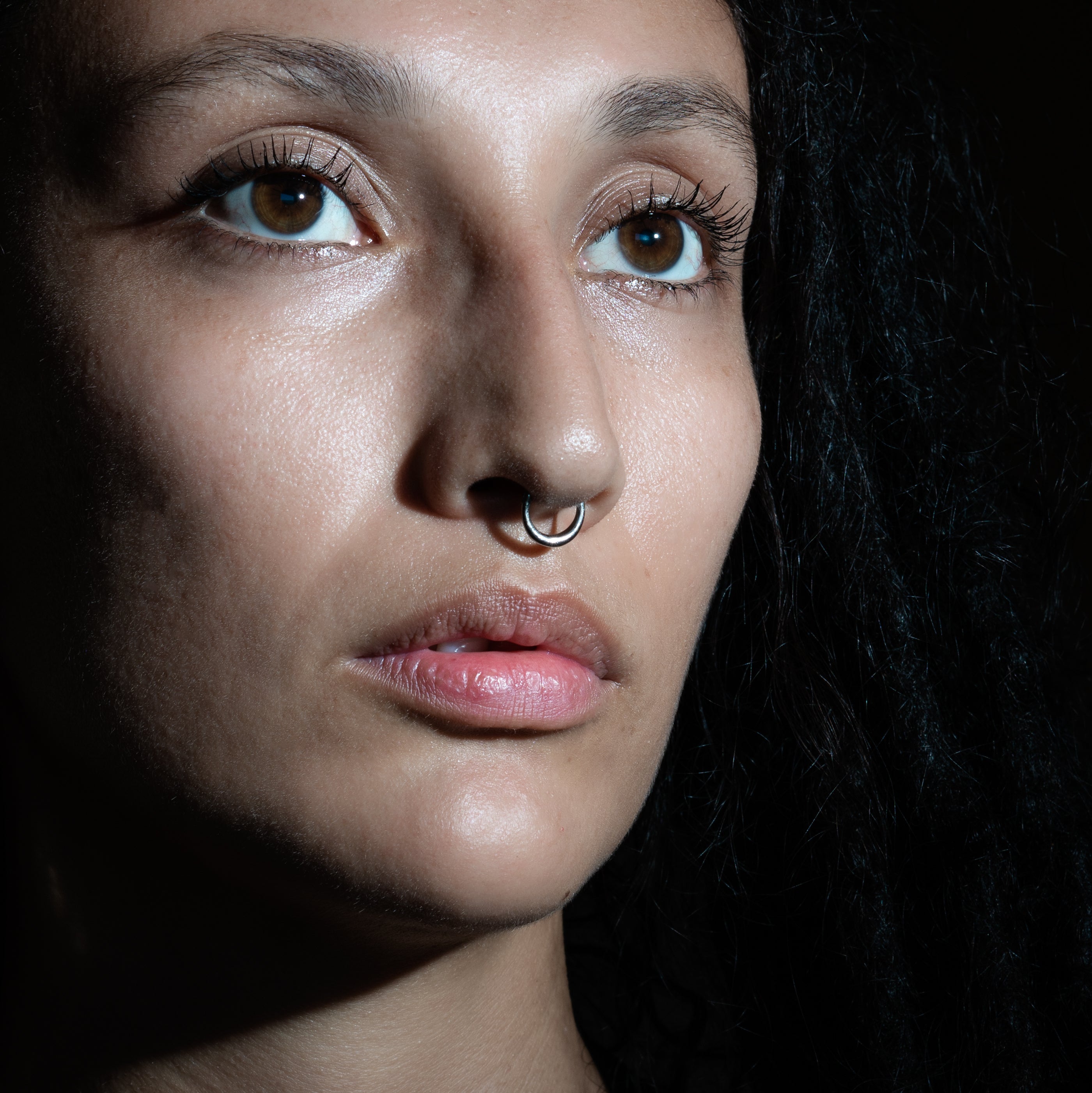 model wearing Raja Septum Clicker