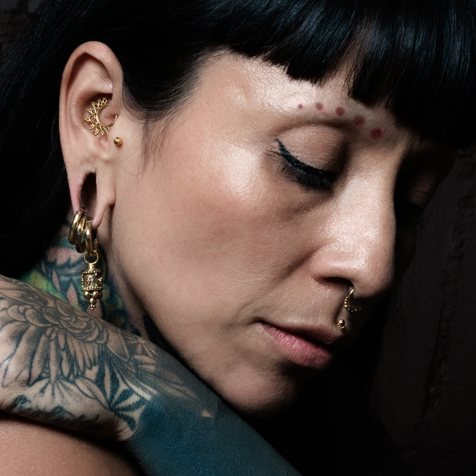 Tarita Golden Septum Clicker