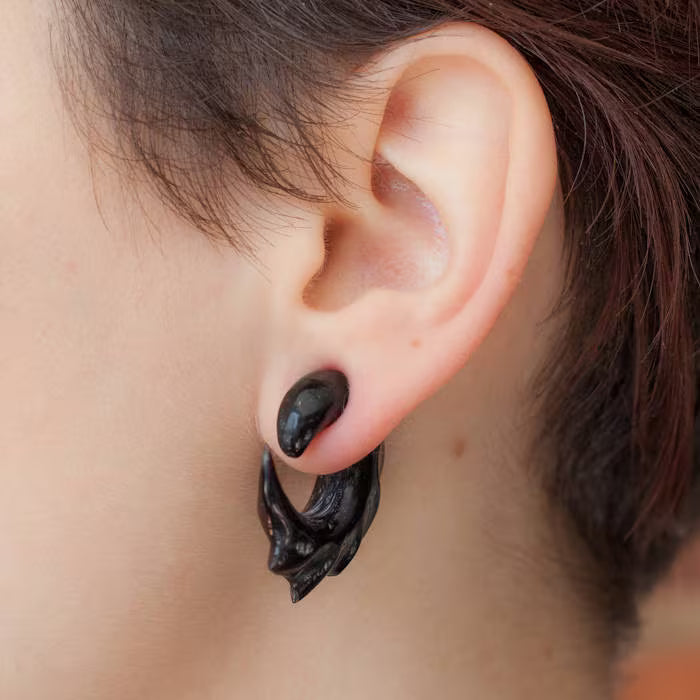Spiral In Flames Solid Horn Hook