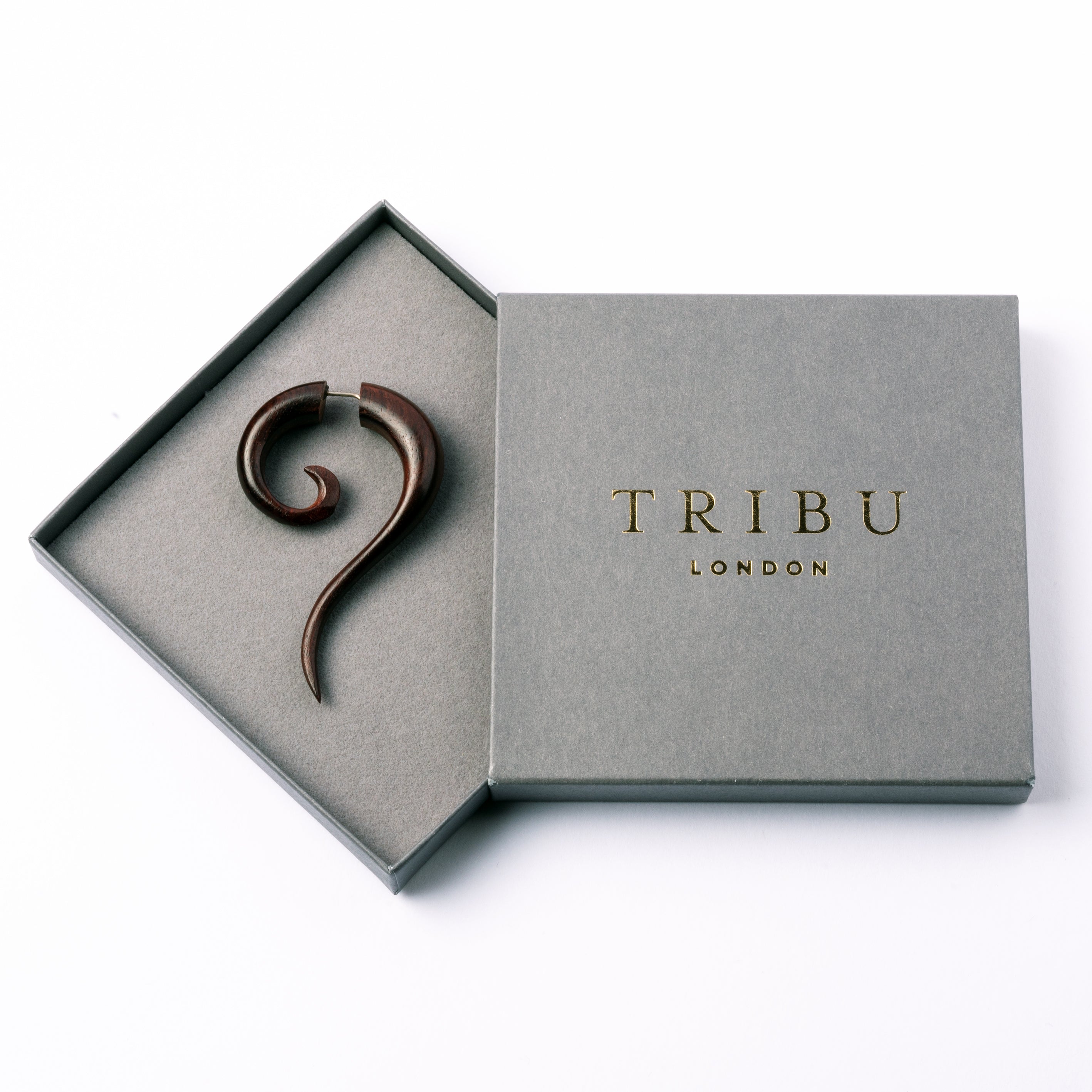 Haku Dotted Fake Gauge Earrings