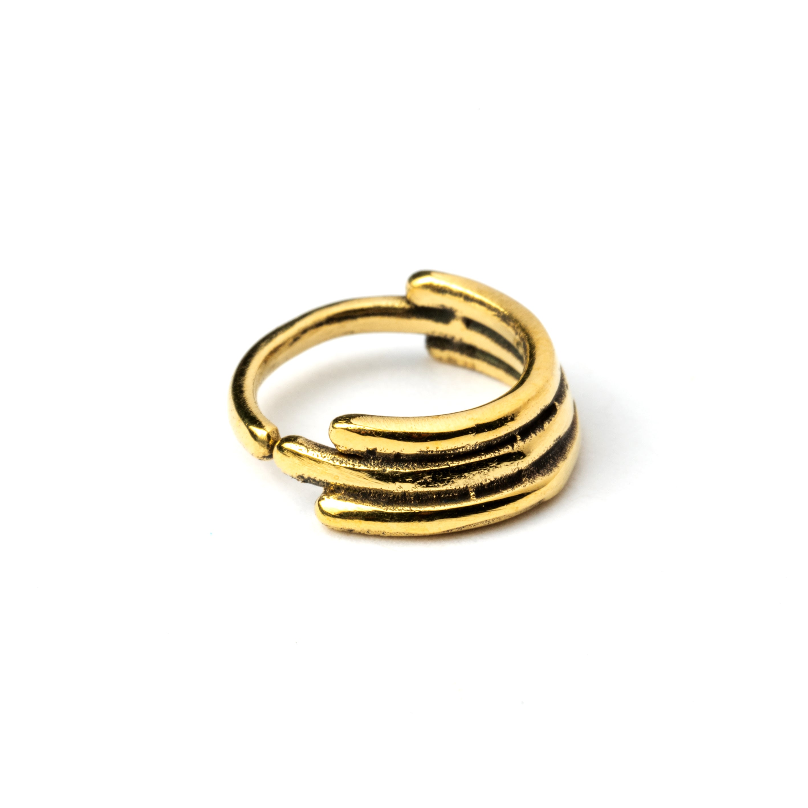 Aka Trio septum right side view