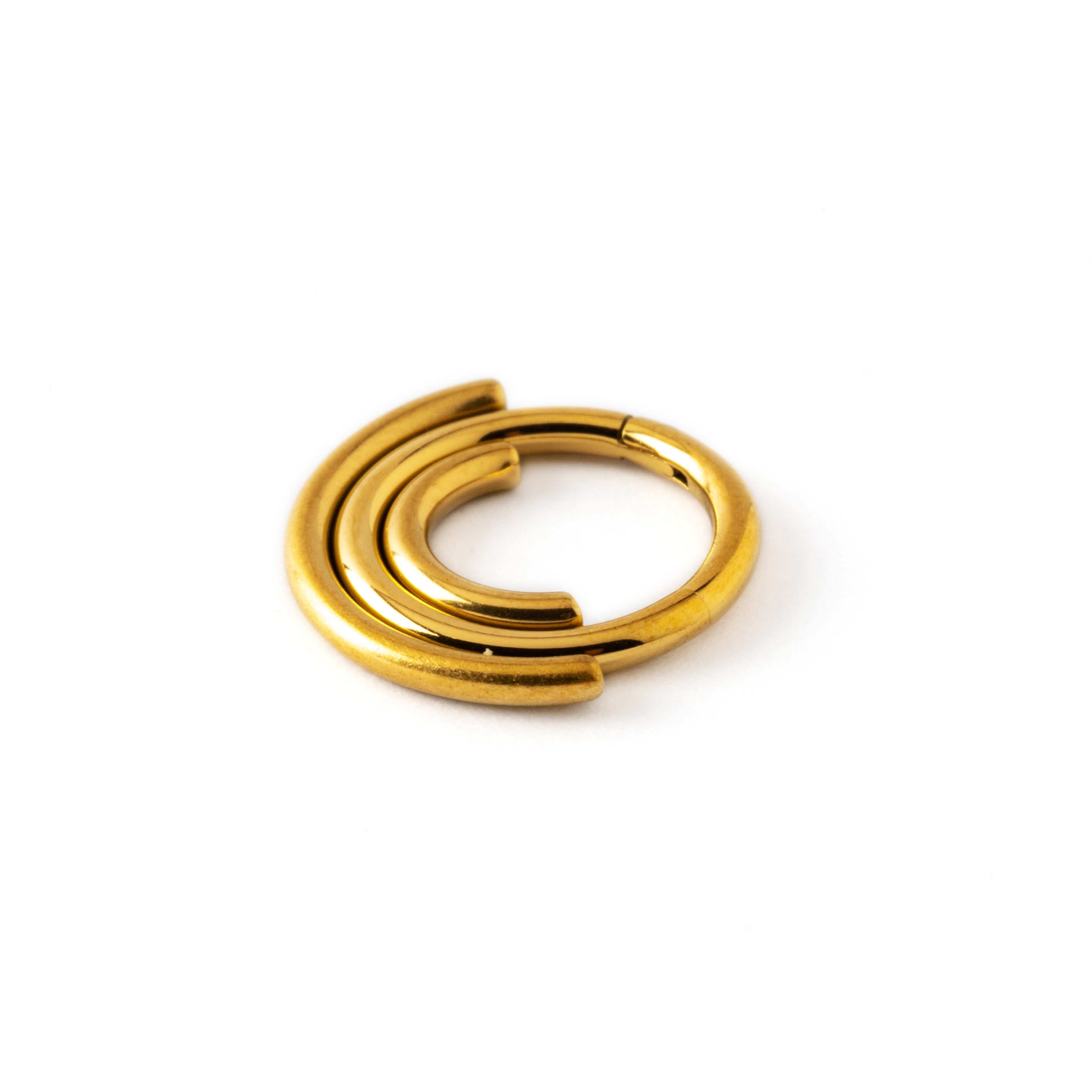 Akasha Golden surgical steel multiple rings septum clicker side view