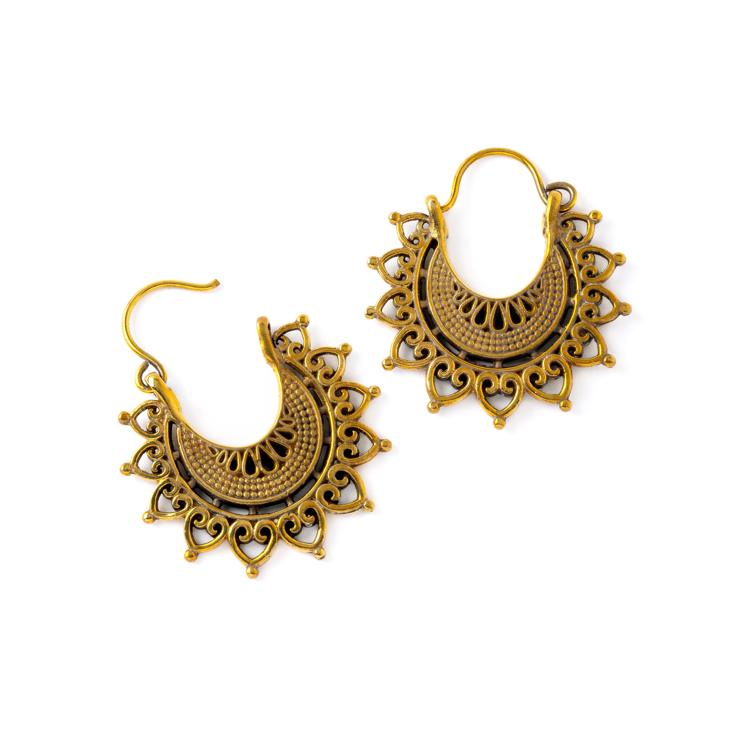 Amisha earrings frontal view