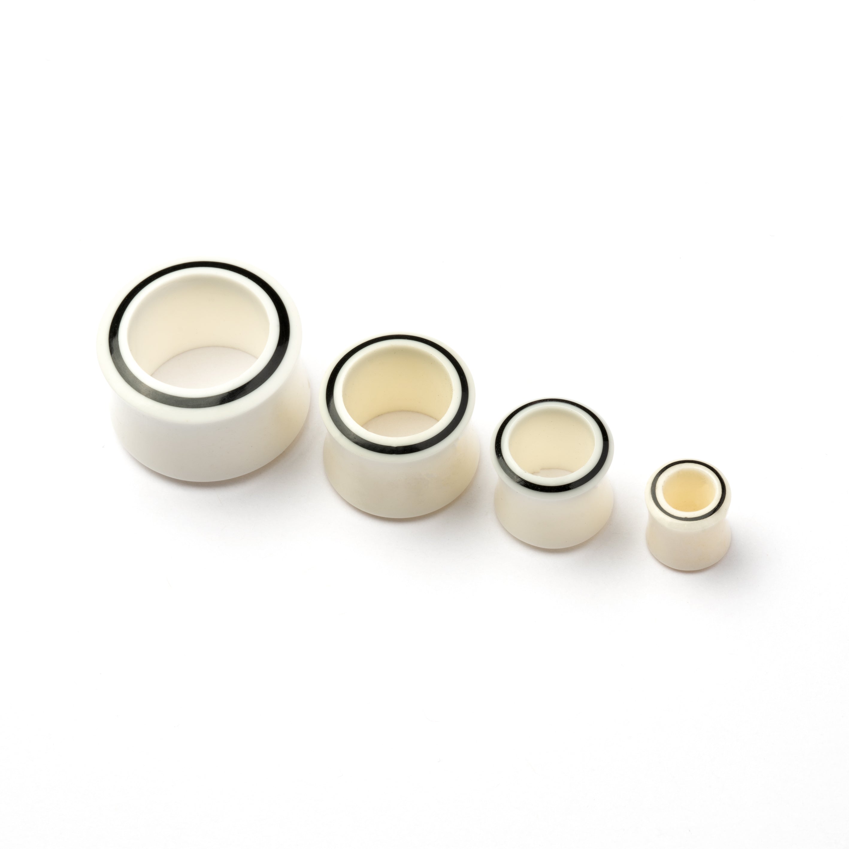 Tunnel de chair osseuse avec cercle de corne