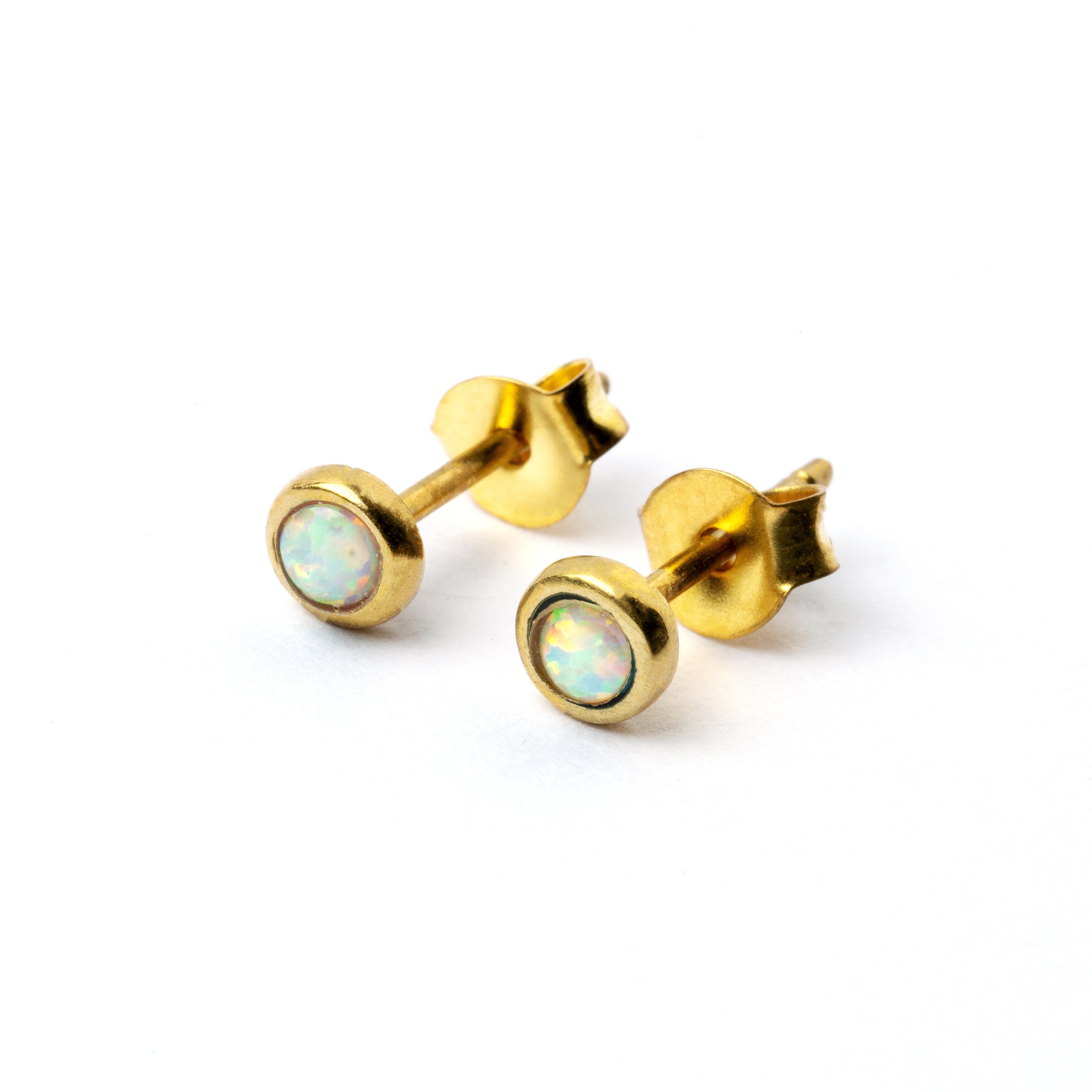 Brass-Ear-Stud-set-with-Opal_2