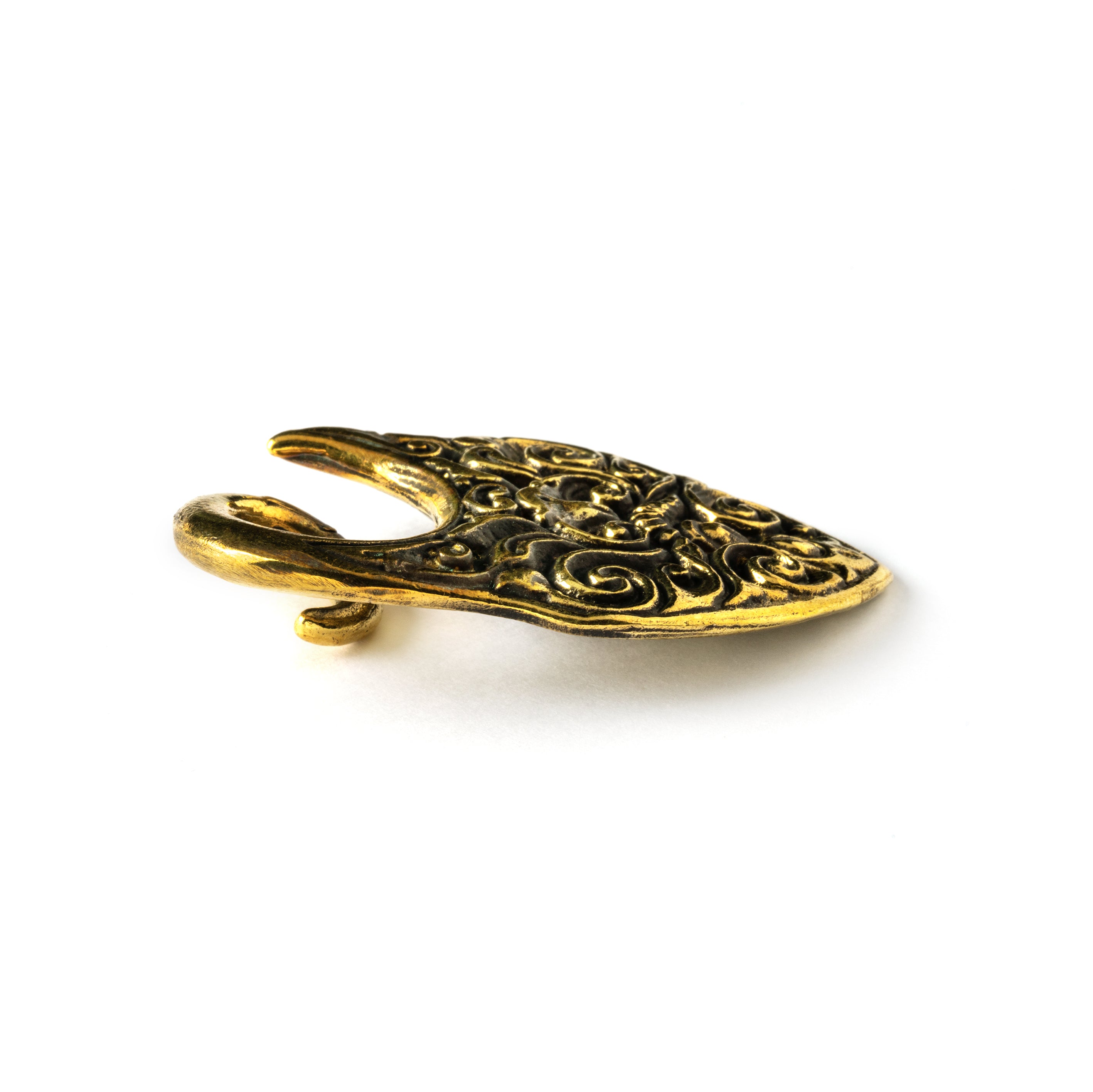 single golden ear weight hanger with victorian floral ornaments side view
