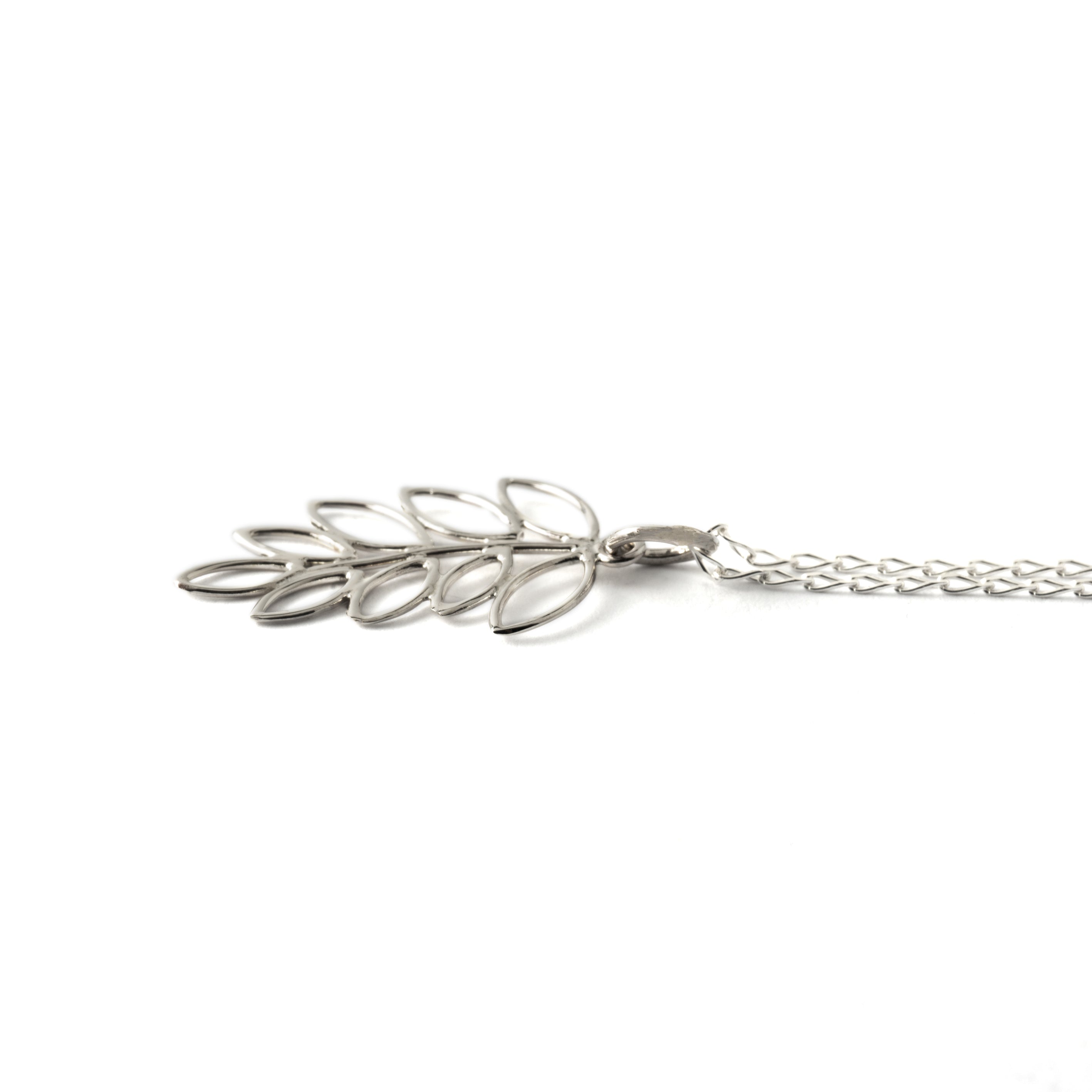 Floral-charm-necklace-pendant-silver