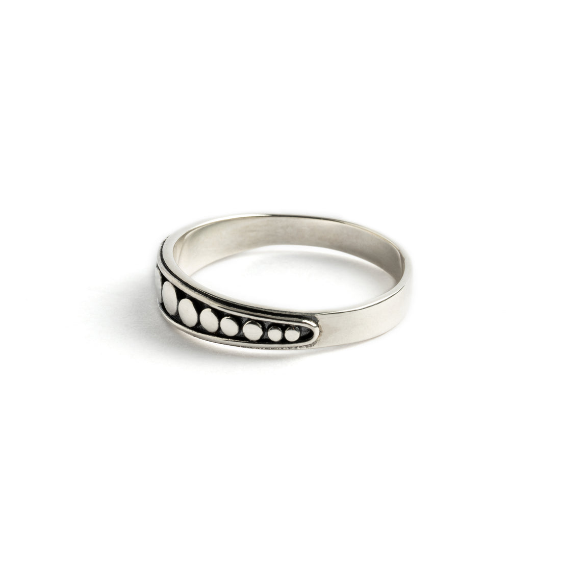 dotted silver band ring right side view
