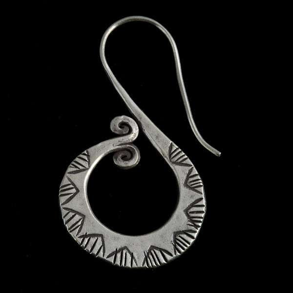 Silver Stamped Fishtail HooksTribal Silver Fishtail Hooks | Tribu London