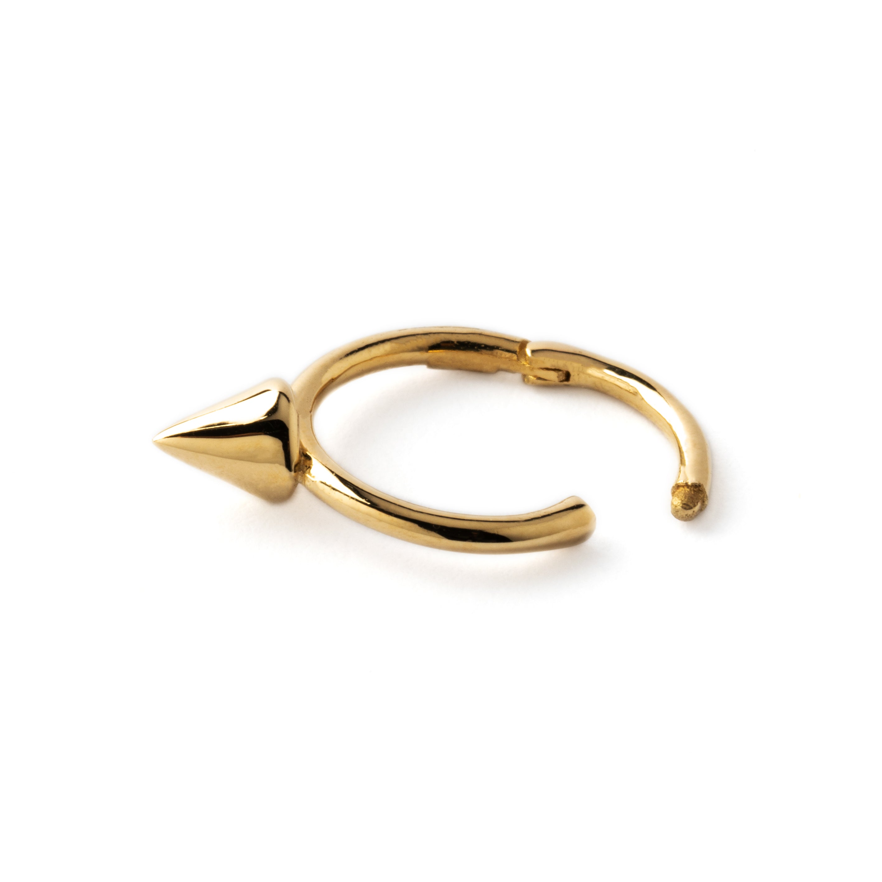 14k Gold spike septum clicker ring hinged segment view