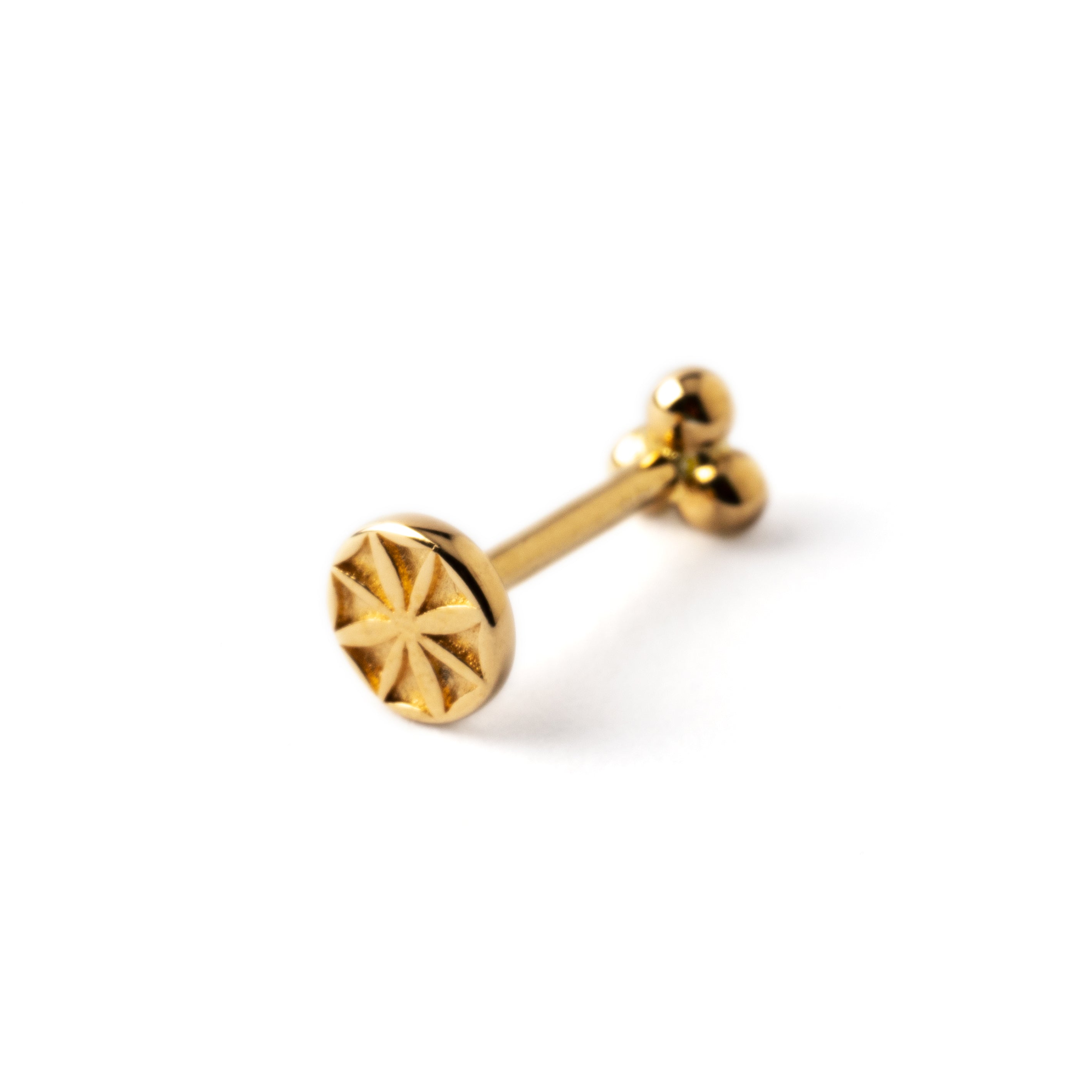 14k Gold internally threaded Trinity Pyramid flat back labret back side view