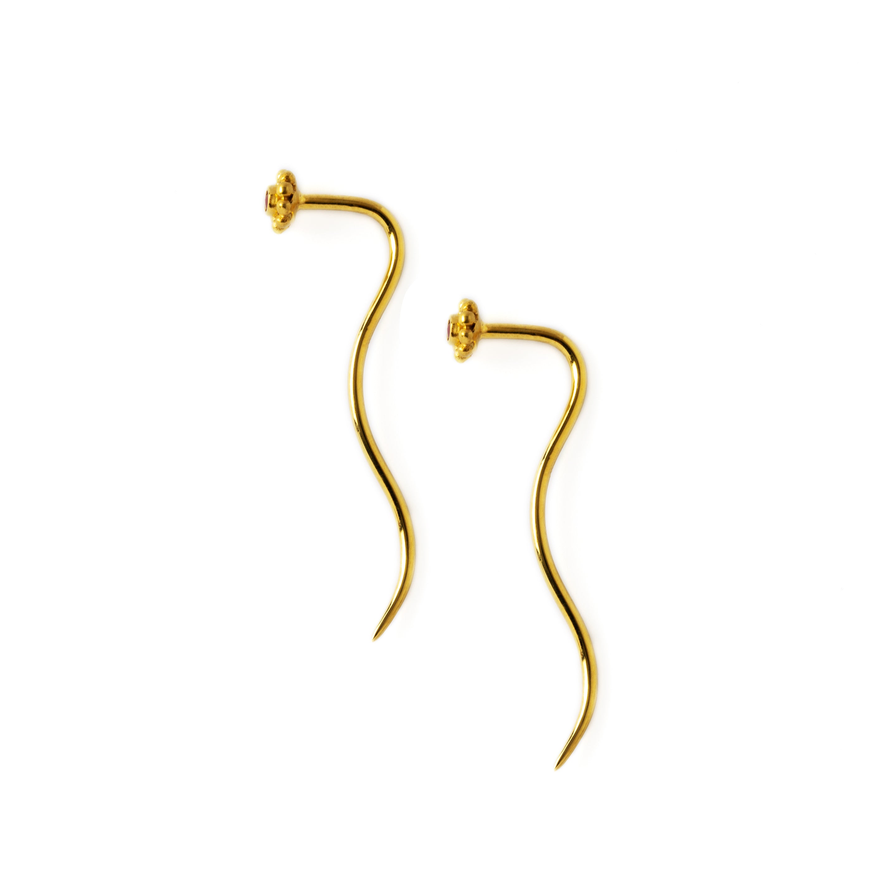 pair of 18k Gold flower & Garnet stem earrings side view