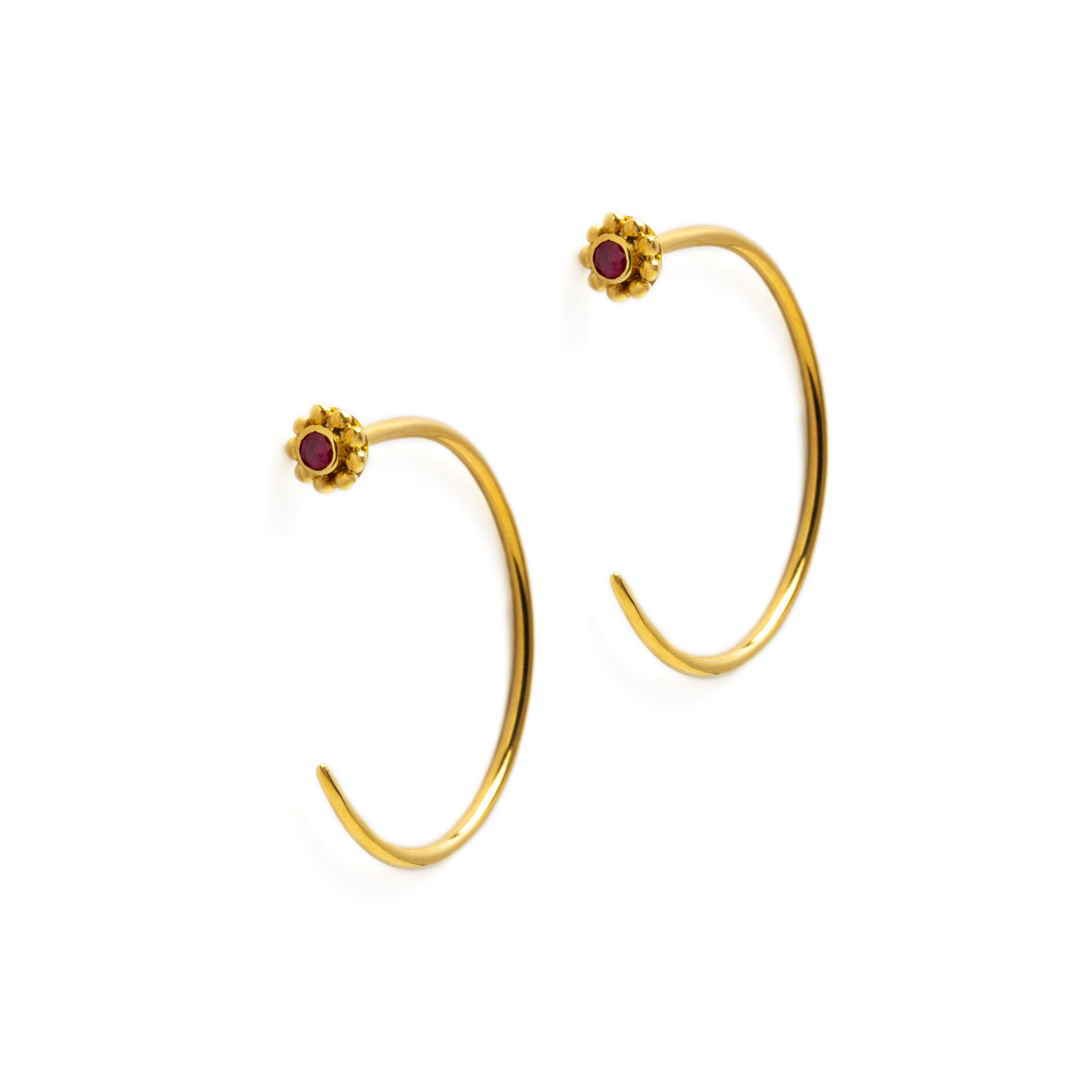 pair of 18k Gold flower & Garnet Tawhio earrings frontal view