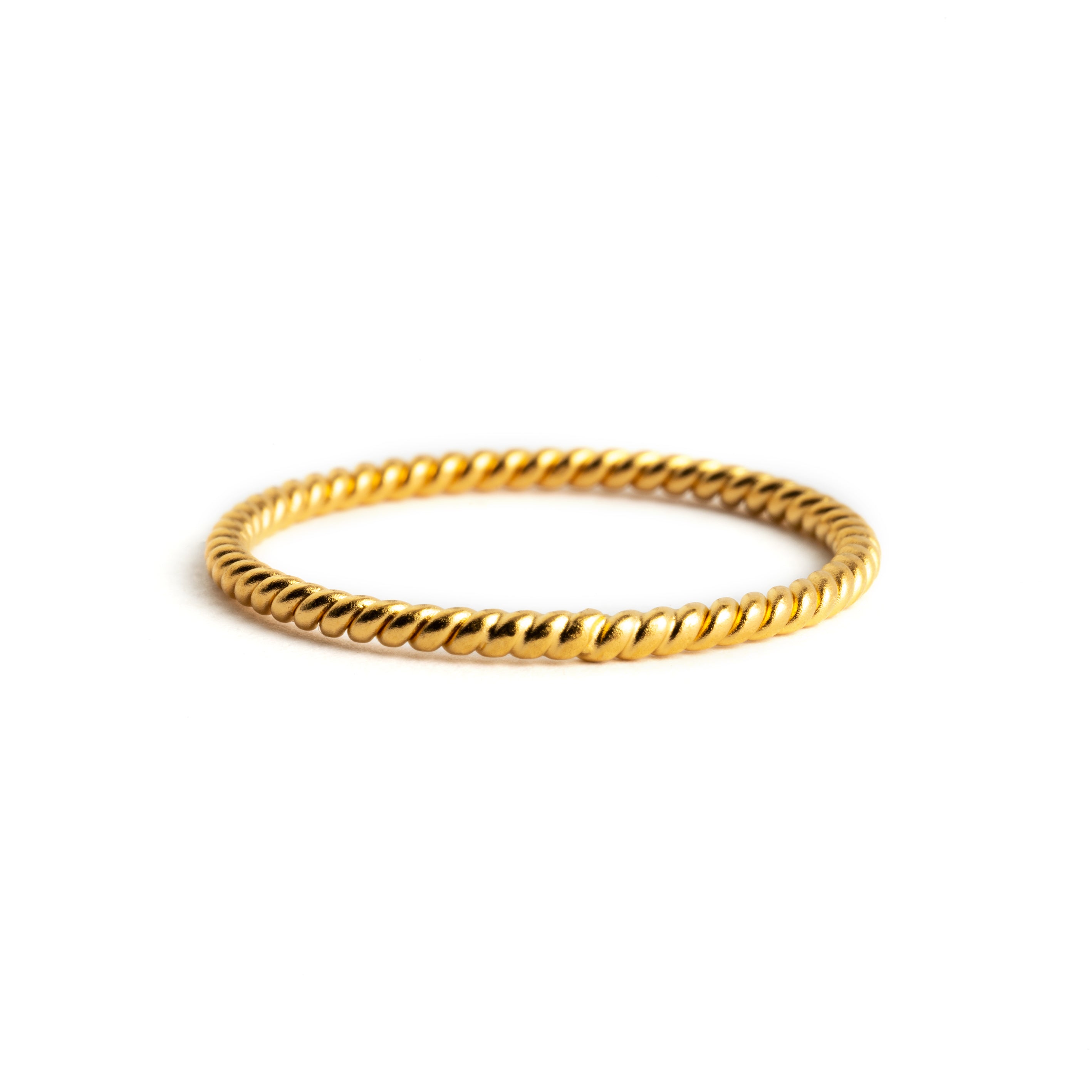 Anneau d’empilage de fil d’or