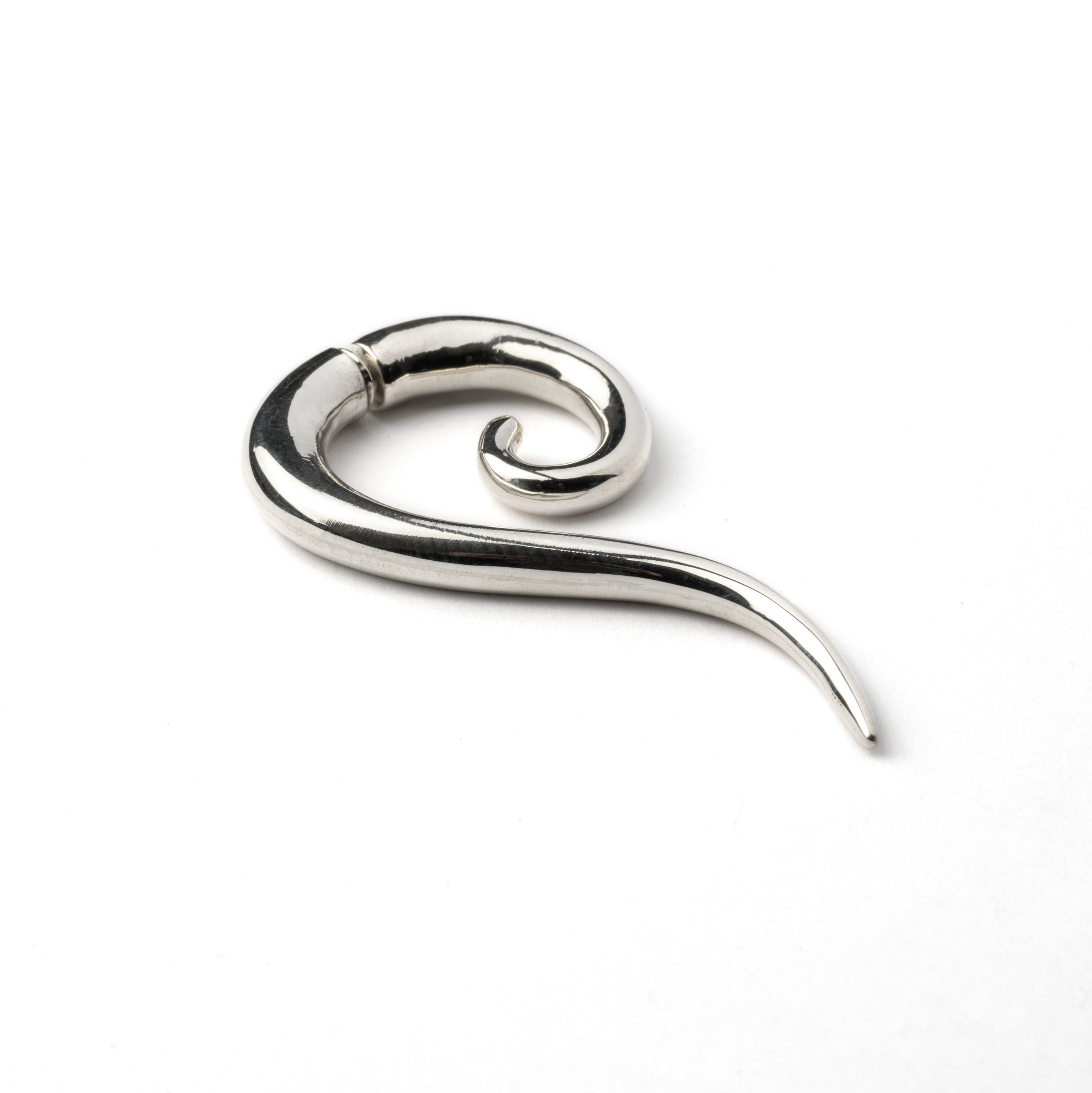 Haku Silver fake gauge earring back side view