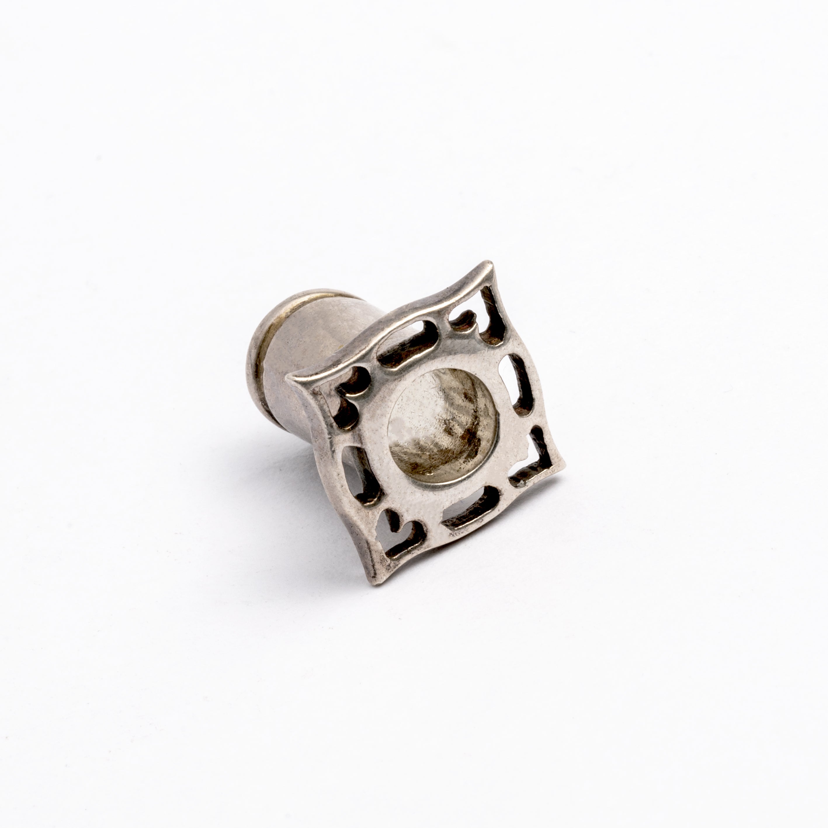 Hearts Silver Square Flesh Tunnel / Ear Gauges / Ear Stretchers / Plug Earrings / Plugs / Tunnels / Plug Tunnels / Ear Tunnels / Screw Plugs / Silver Plug Tunnels / Silver Gauges / Silver Plugs / Silver Tunnels