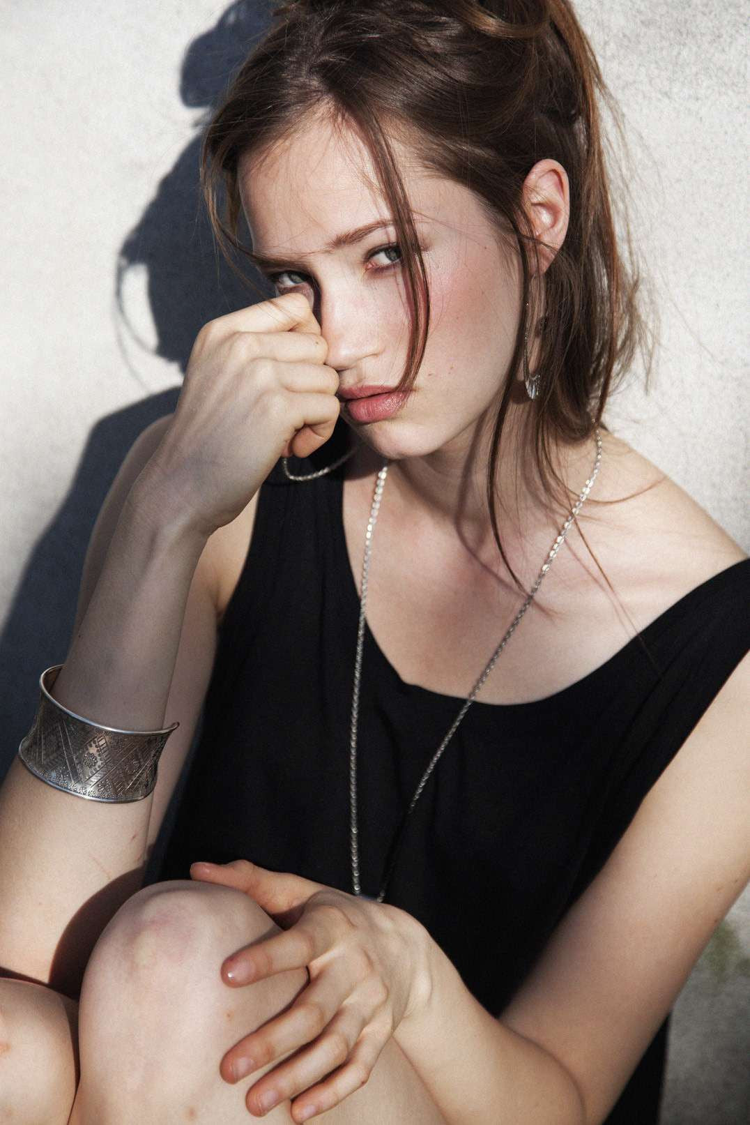 Silver Cuff with Tribal Carvings - Tribu
- 2