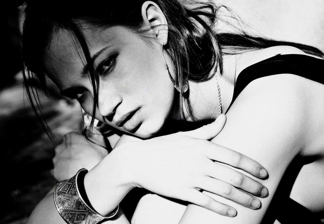 Silver Cuff with Tribal Carvings - Tribu
- 3