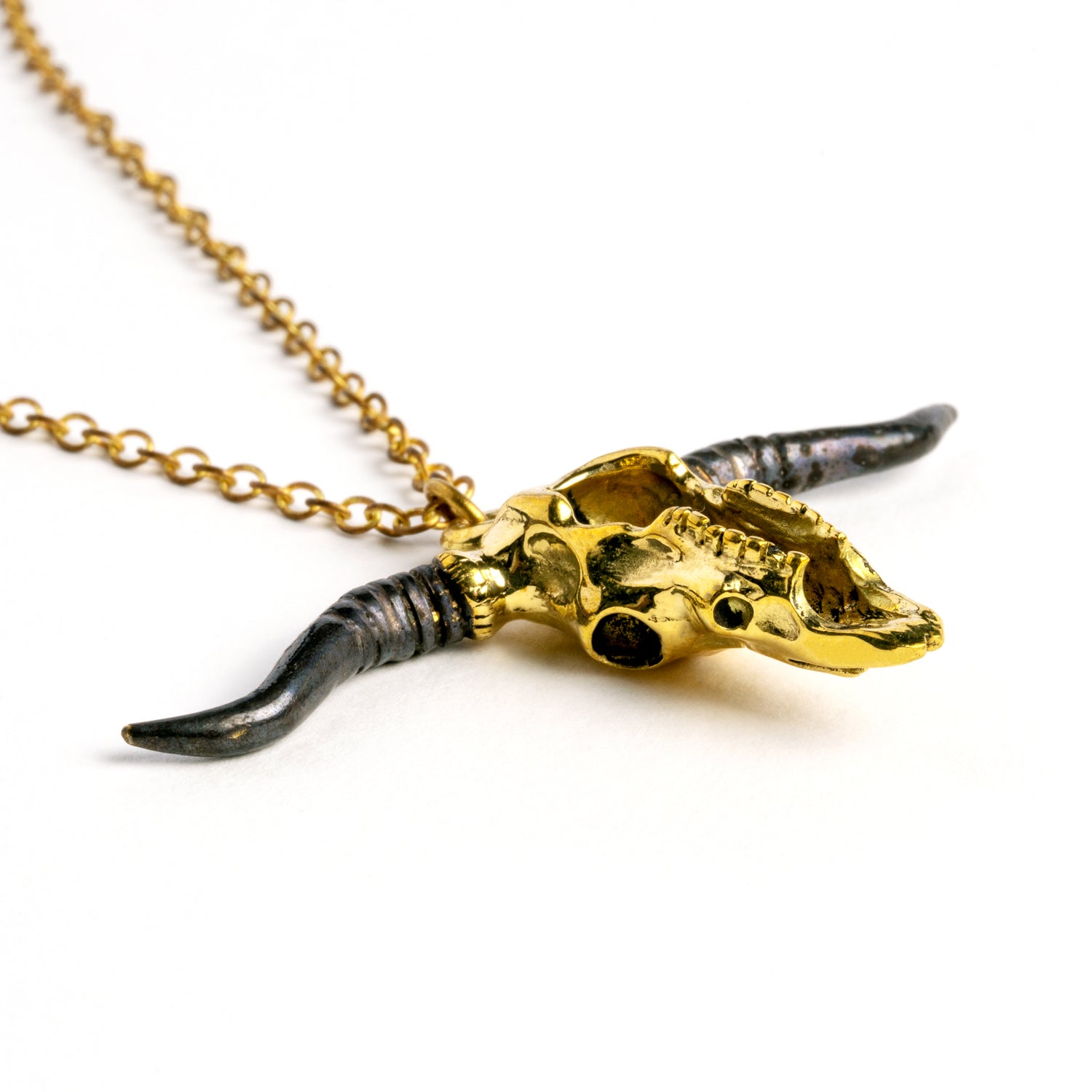 Longhorn-bull-skull-pendant_4