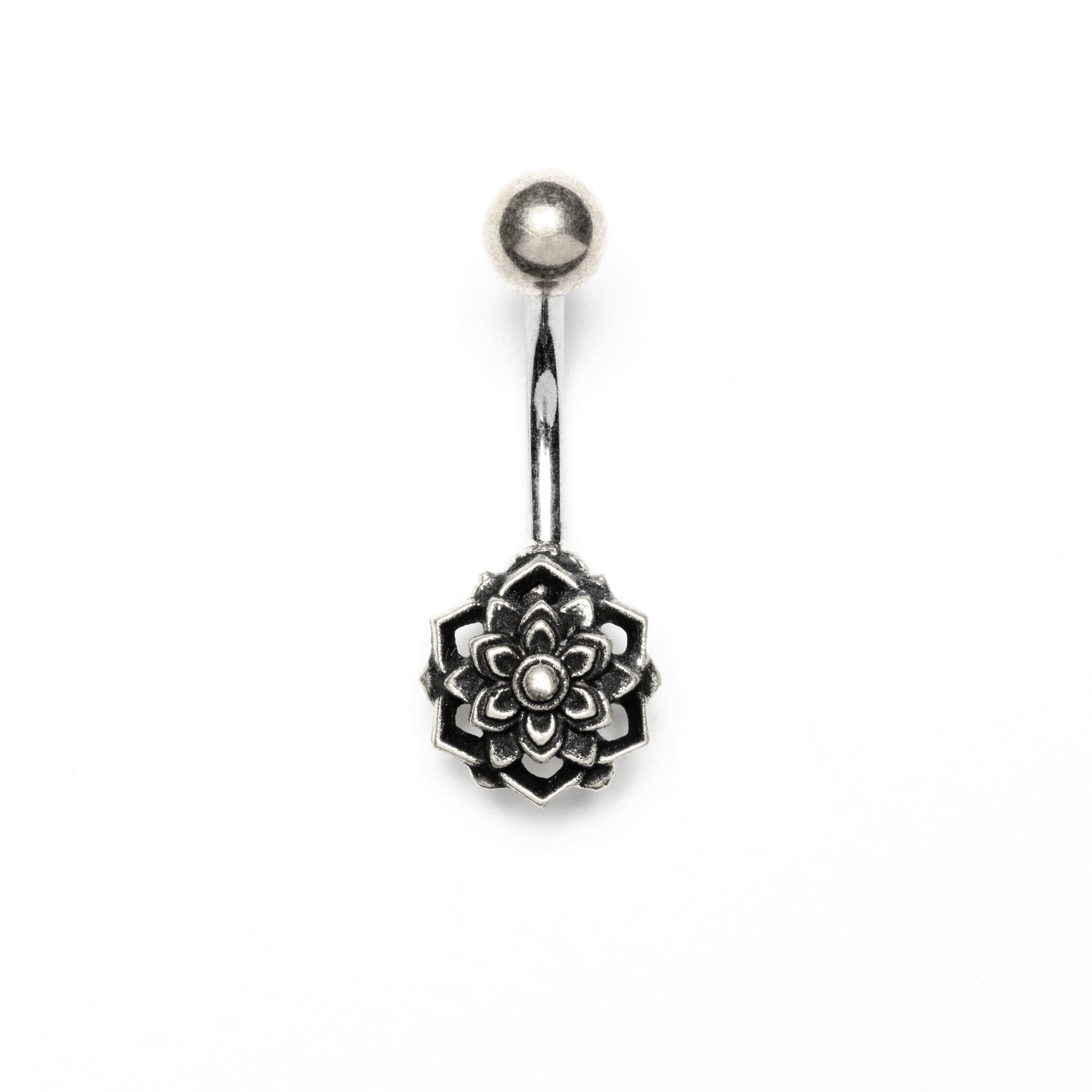 Silver Lotus Flower Belly Bar frontal view