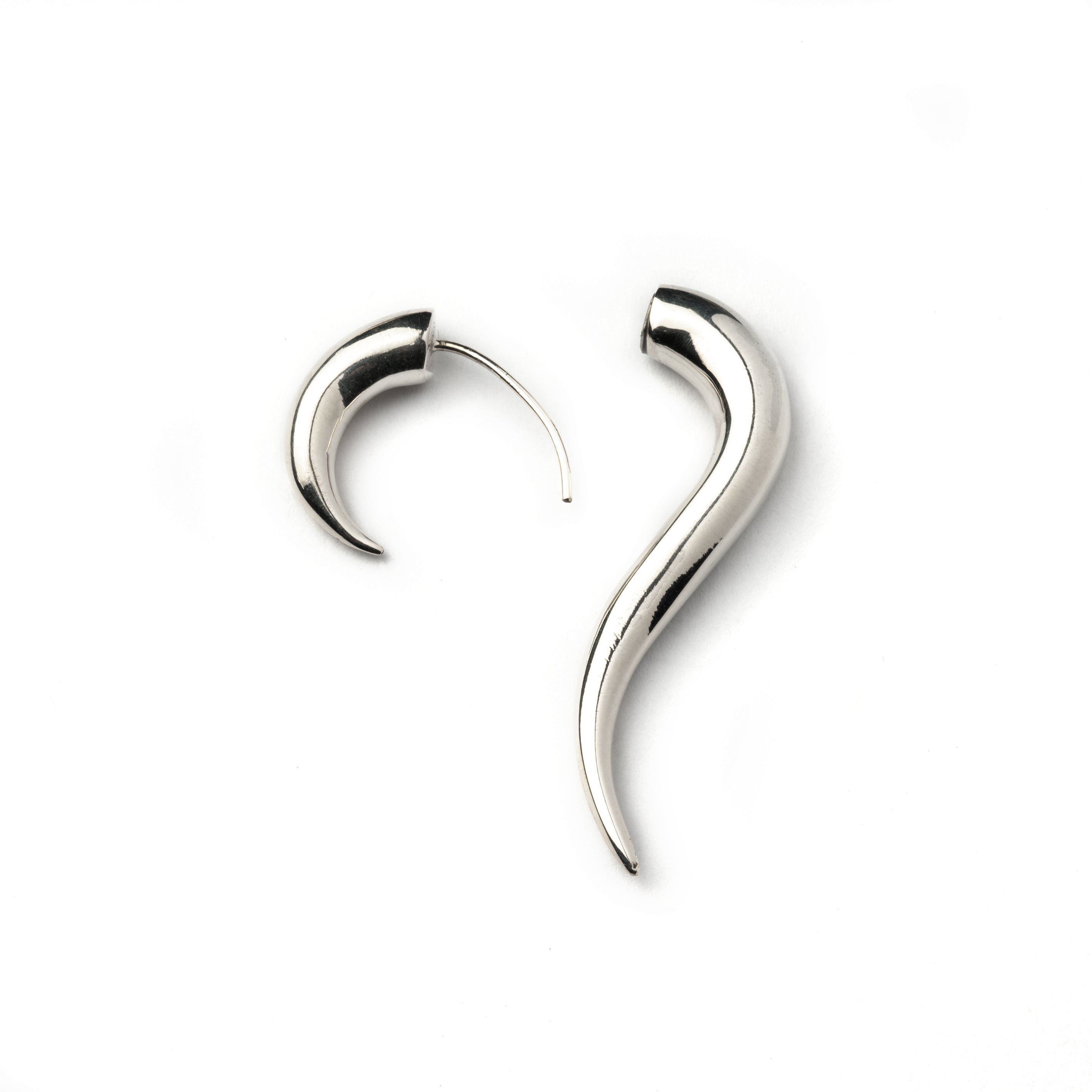 Maui Silver Fake Gauge Earring closure view