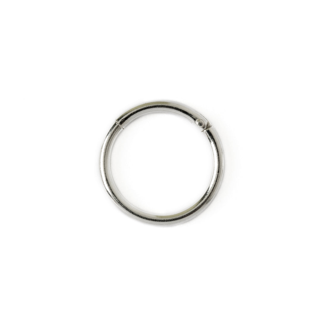 Silver clicker ring frontal view