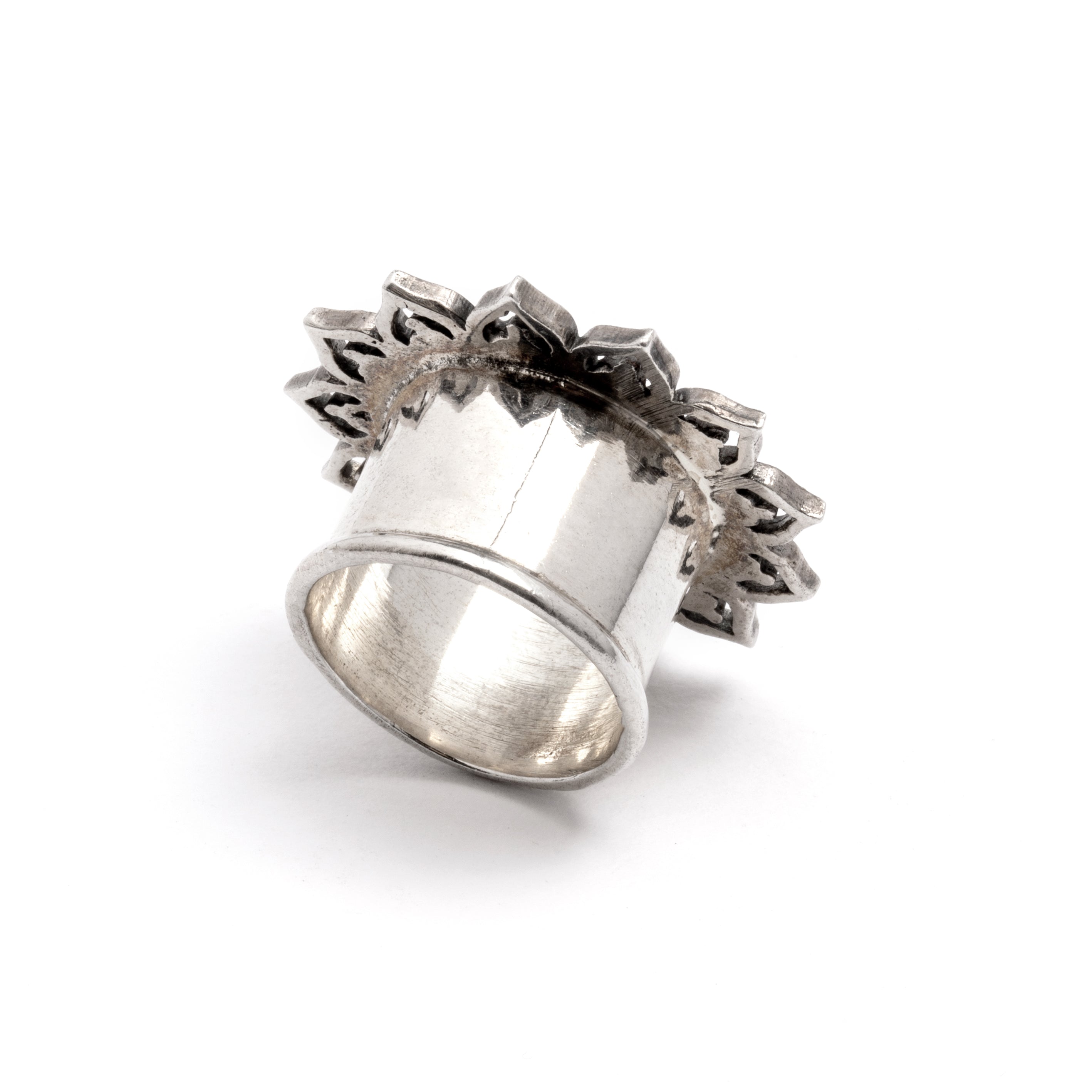 three sizes of Iriya Lotus Petals Silver ear tunnel back side view