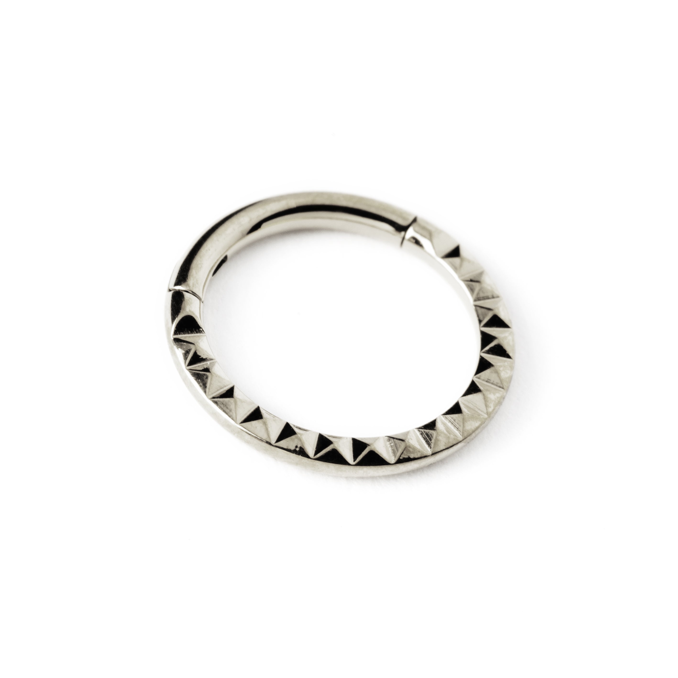 Giza surgical steel clicker ring with 3d pyramid patter right side view