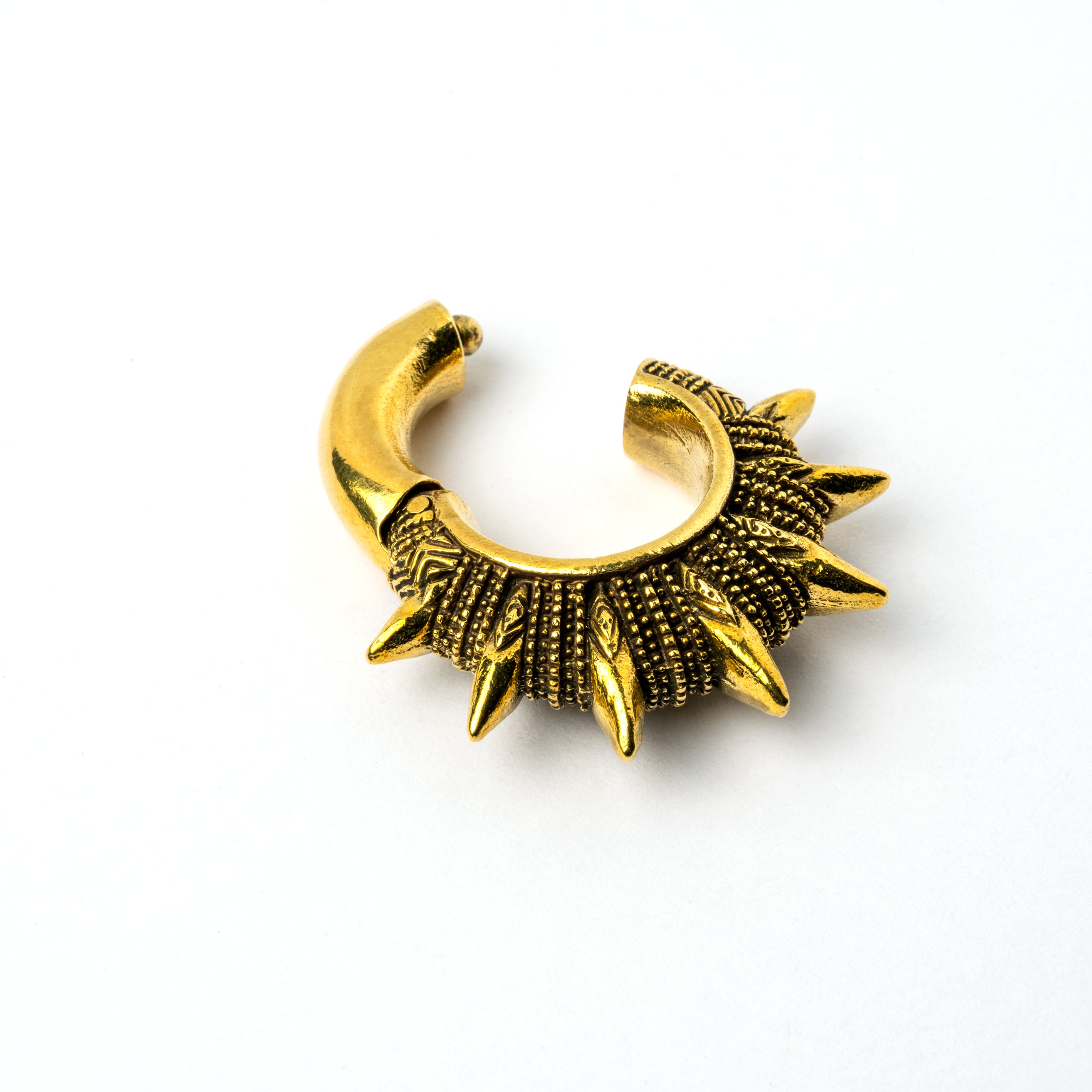 single golden spiky ear weights hoops locking system side view
