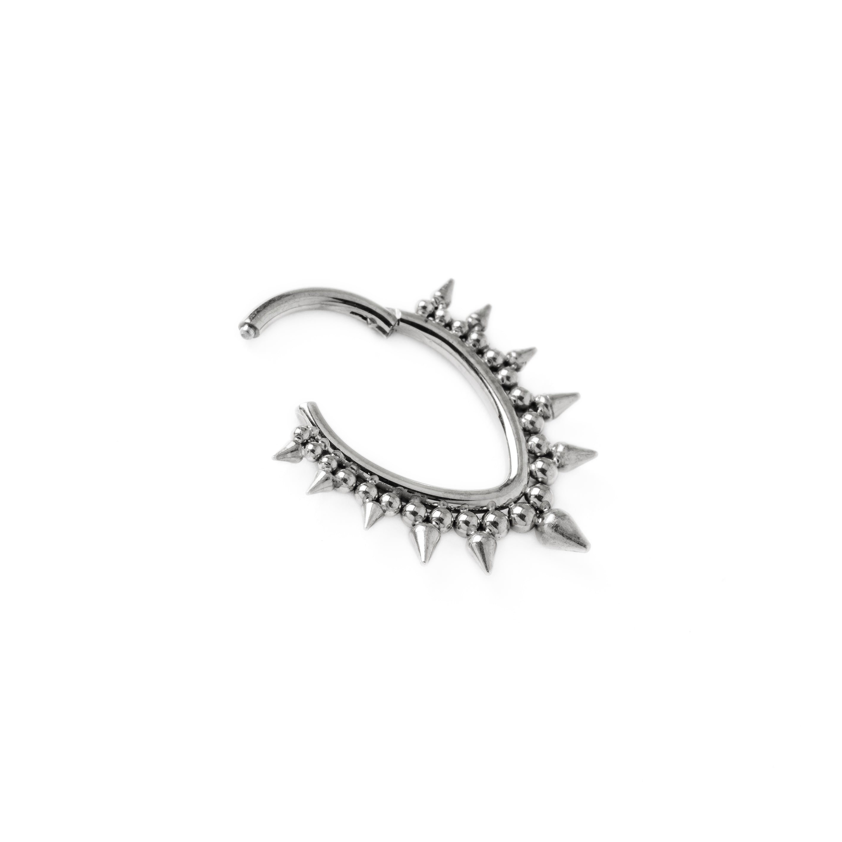 Spiky Brenna septum clicker hinged segment view