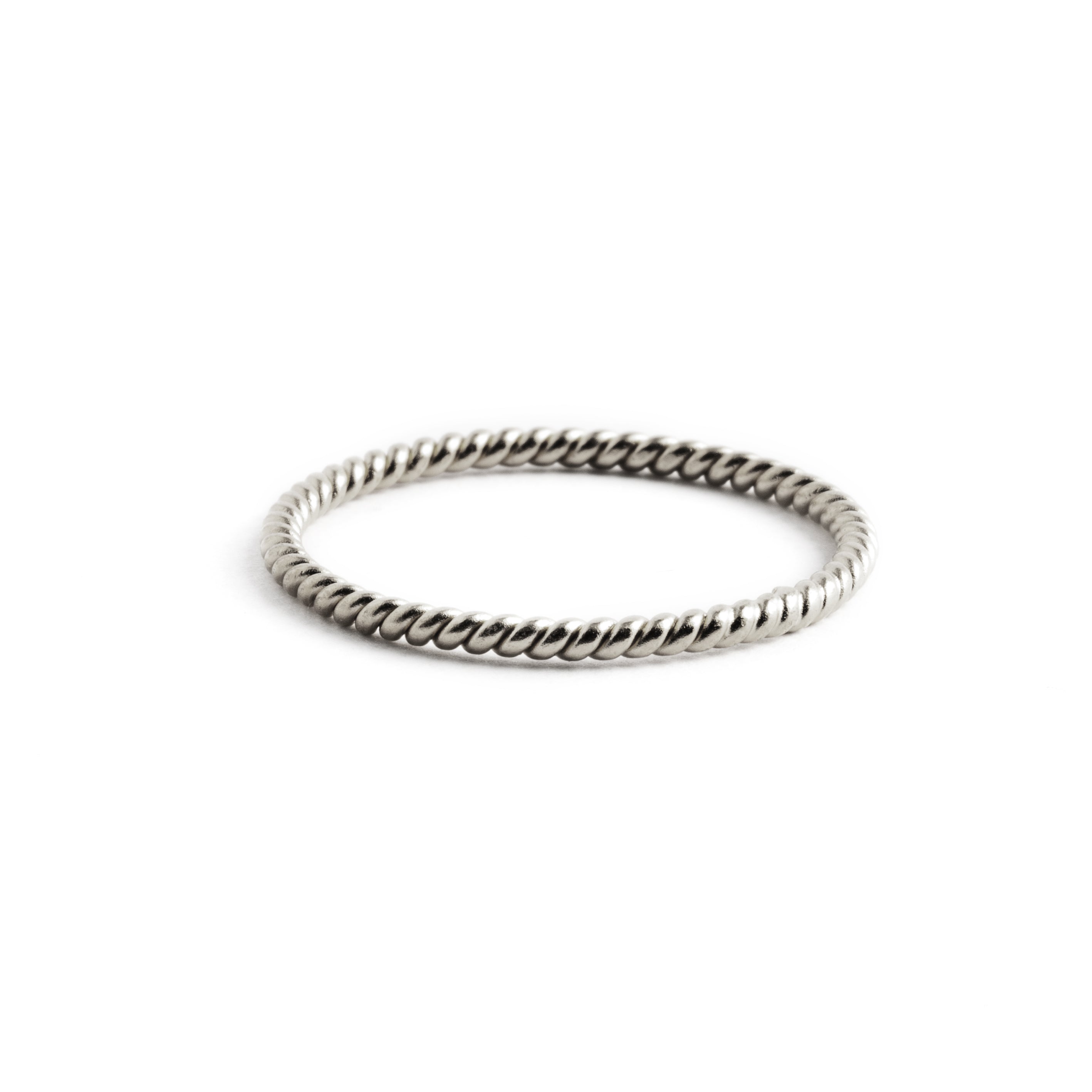 Bague empilable en fil torsadé en argent sterling