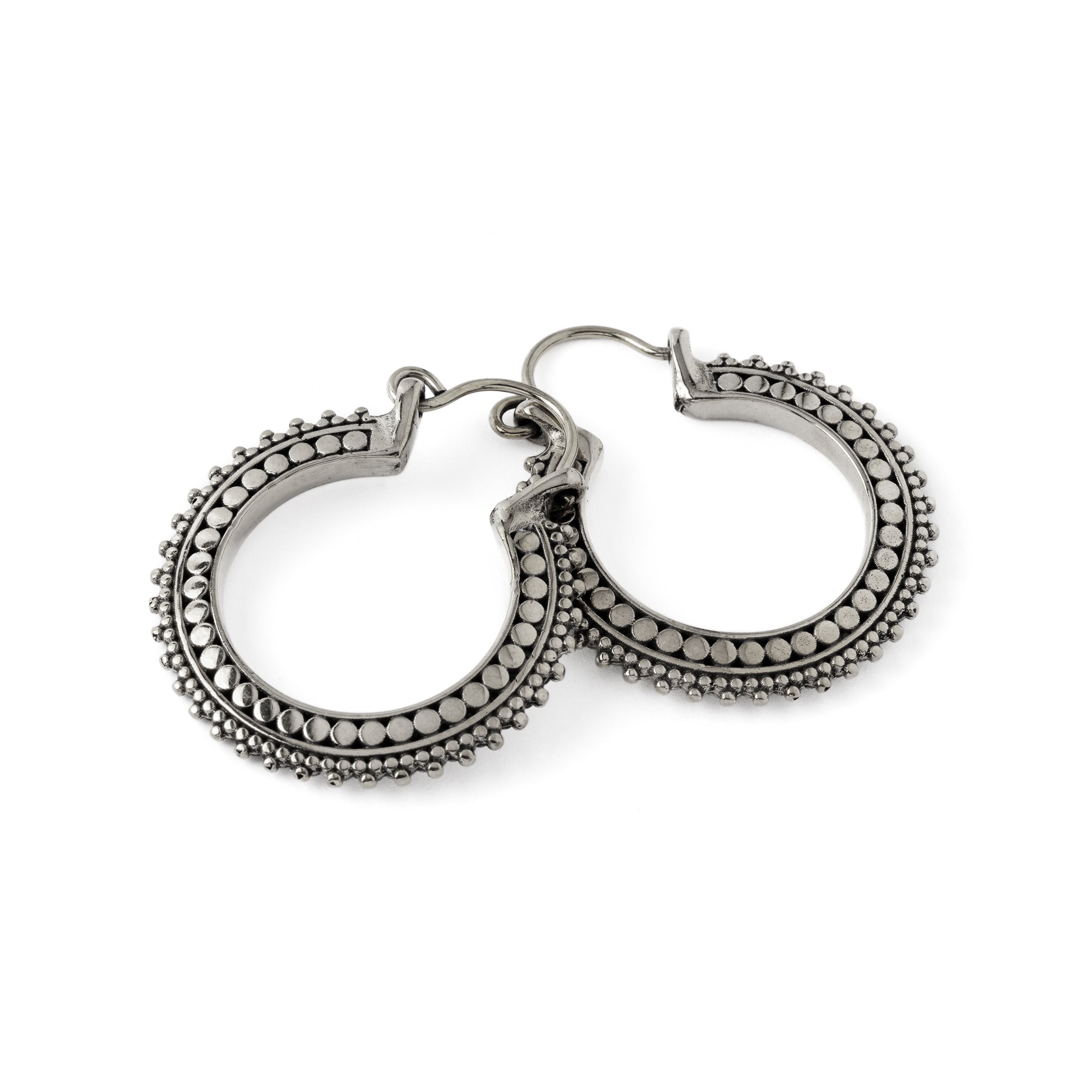 Tara hoop Earrings front and side view