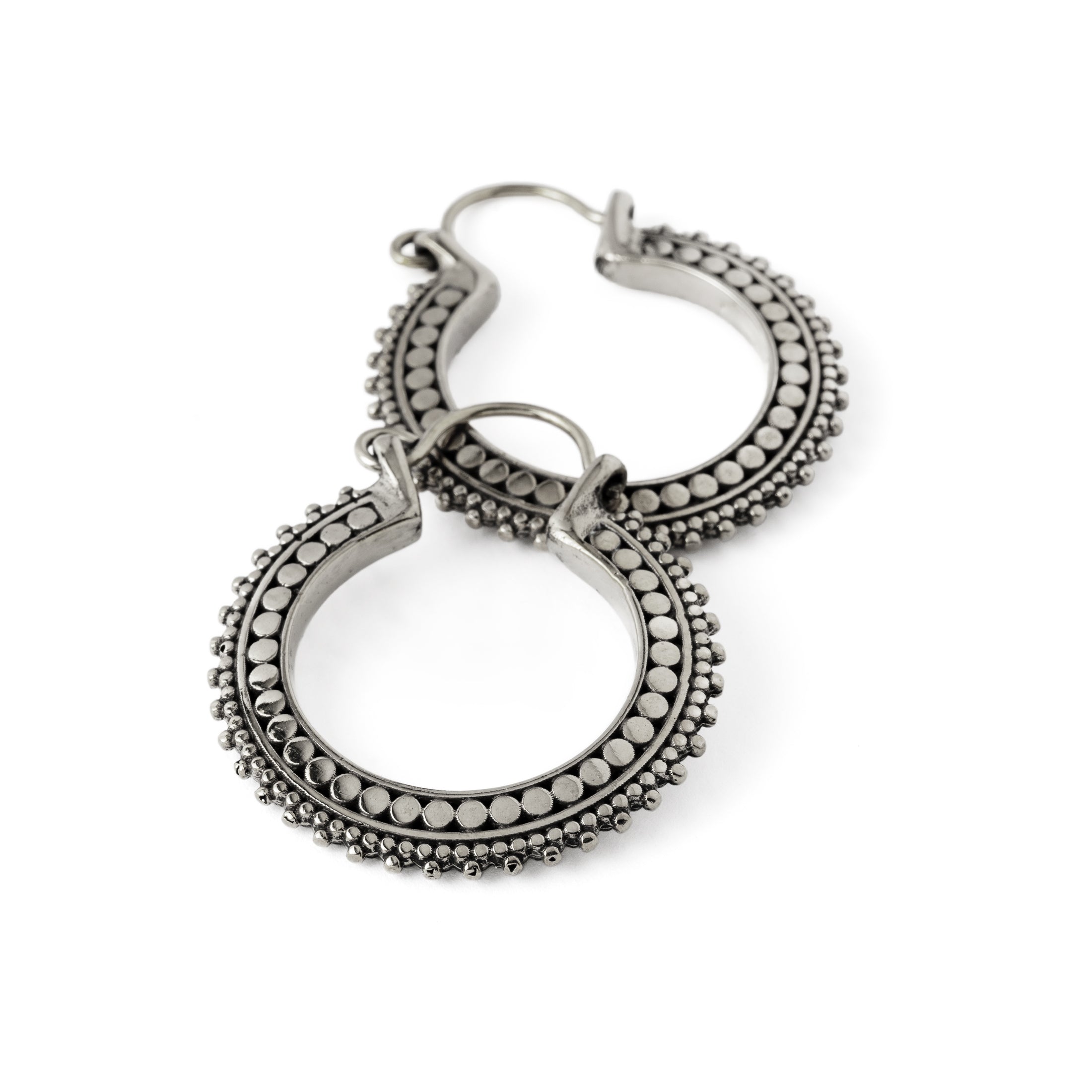 Tara hoop Earrings front and side view