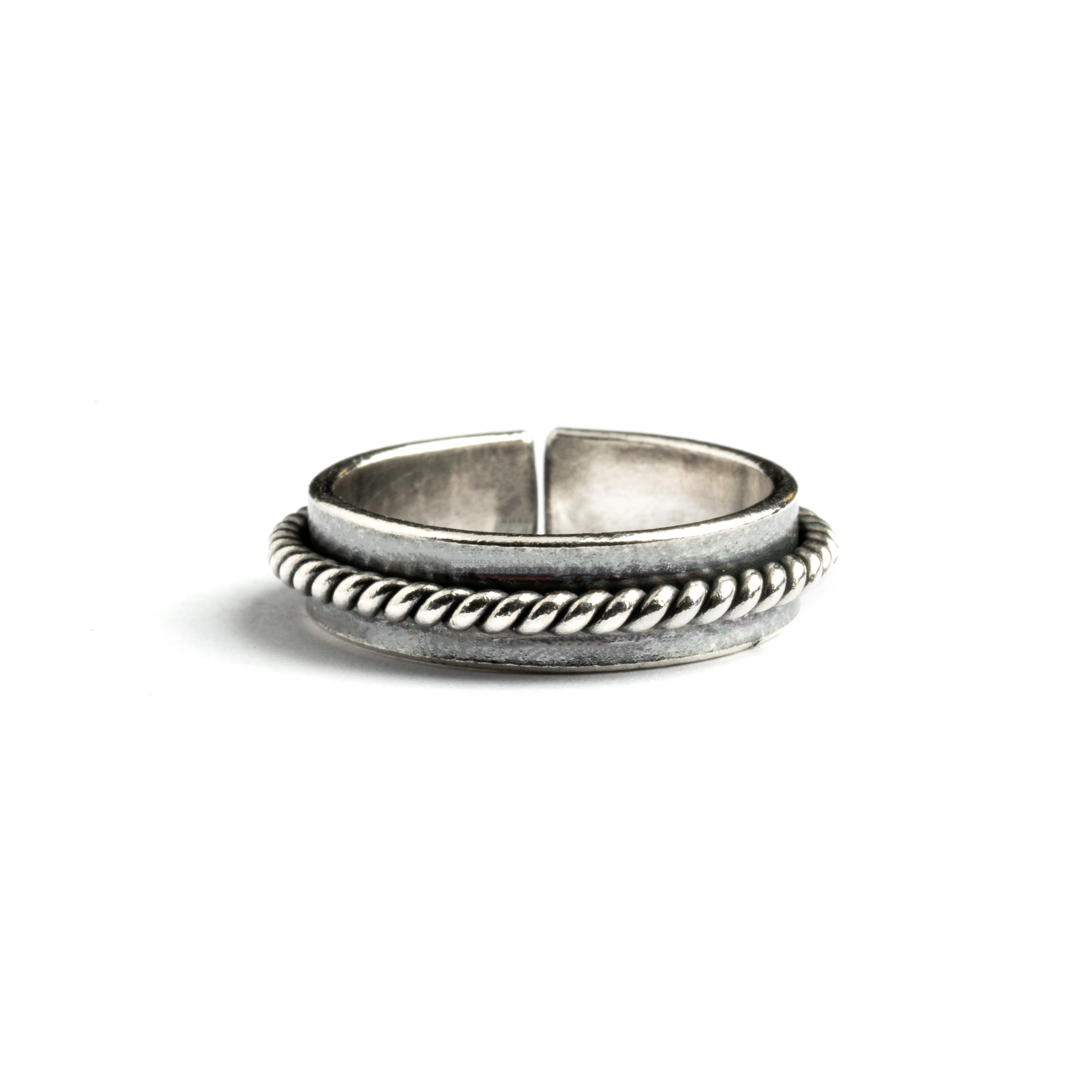 Twisted Tribal Silver Wire Ring frontal view