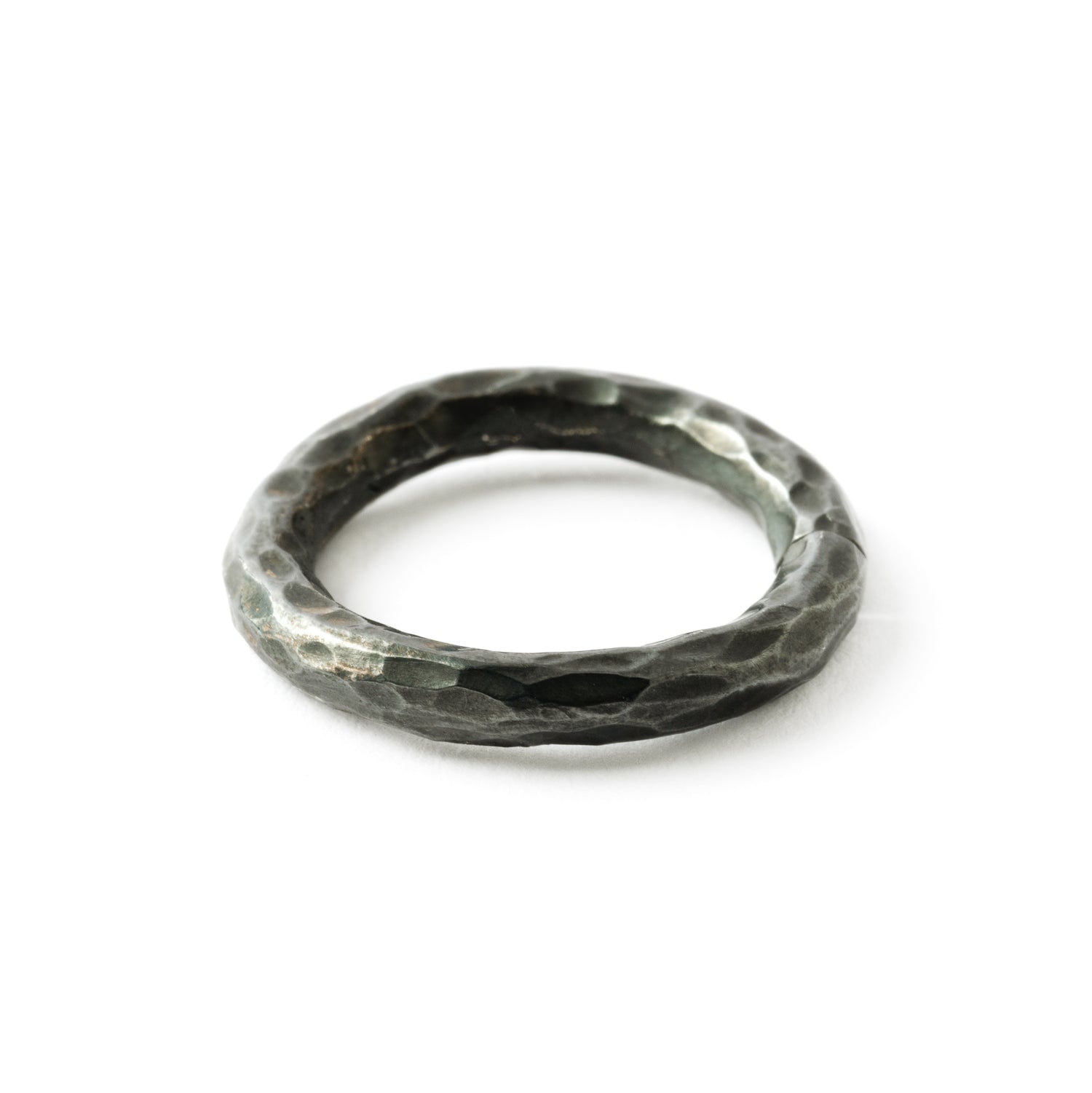 Hammered Black Silver Seamless Hoop side view