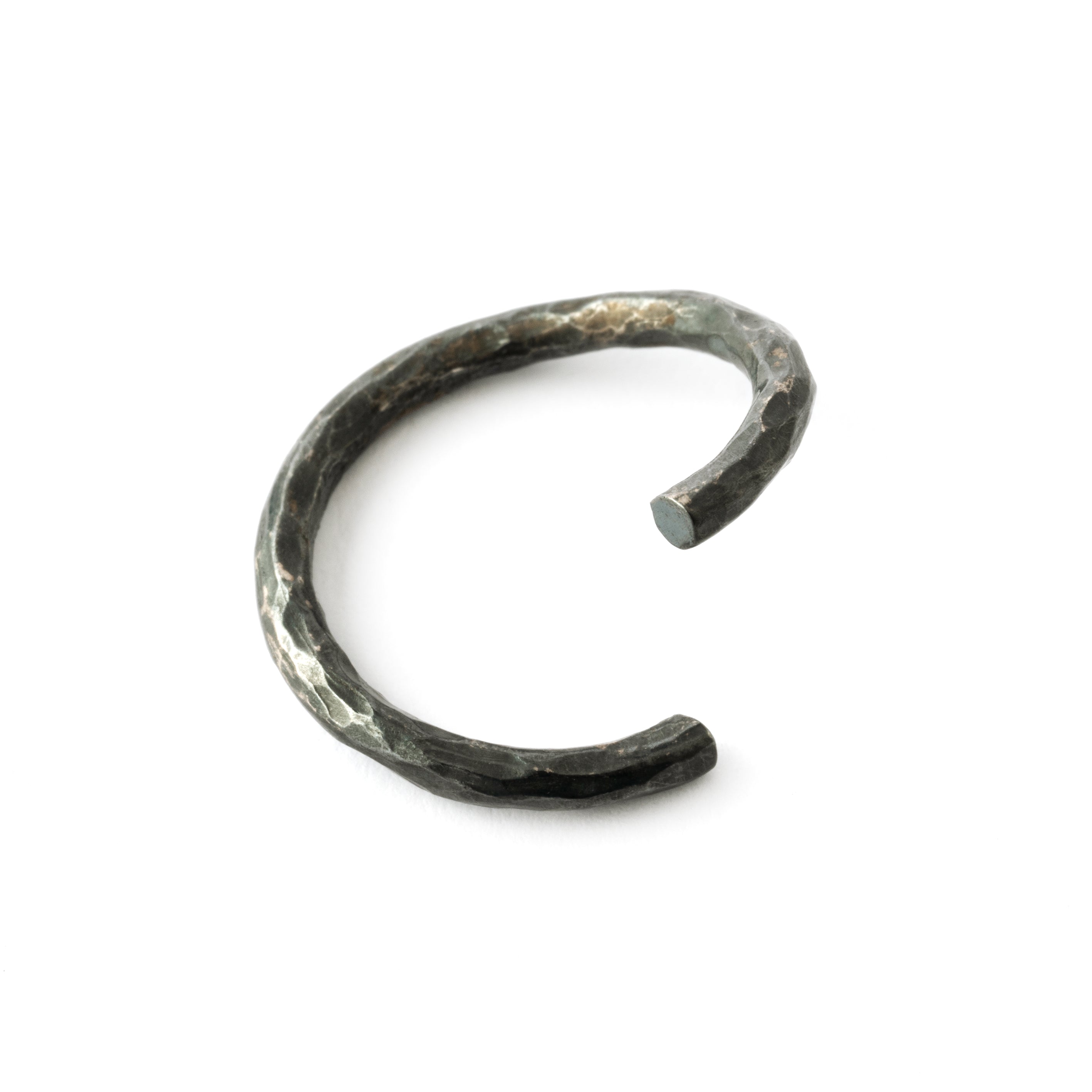 Hammered Black Silver Seamless Hoop