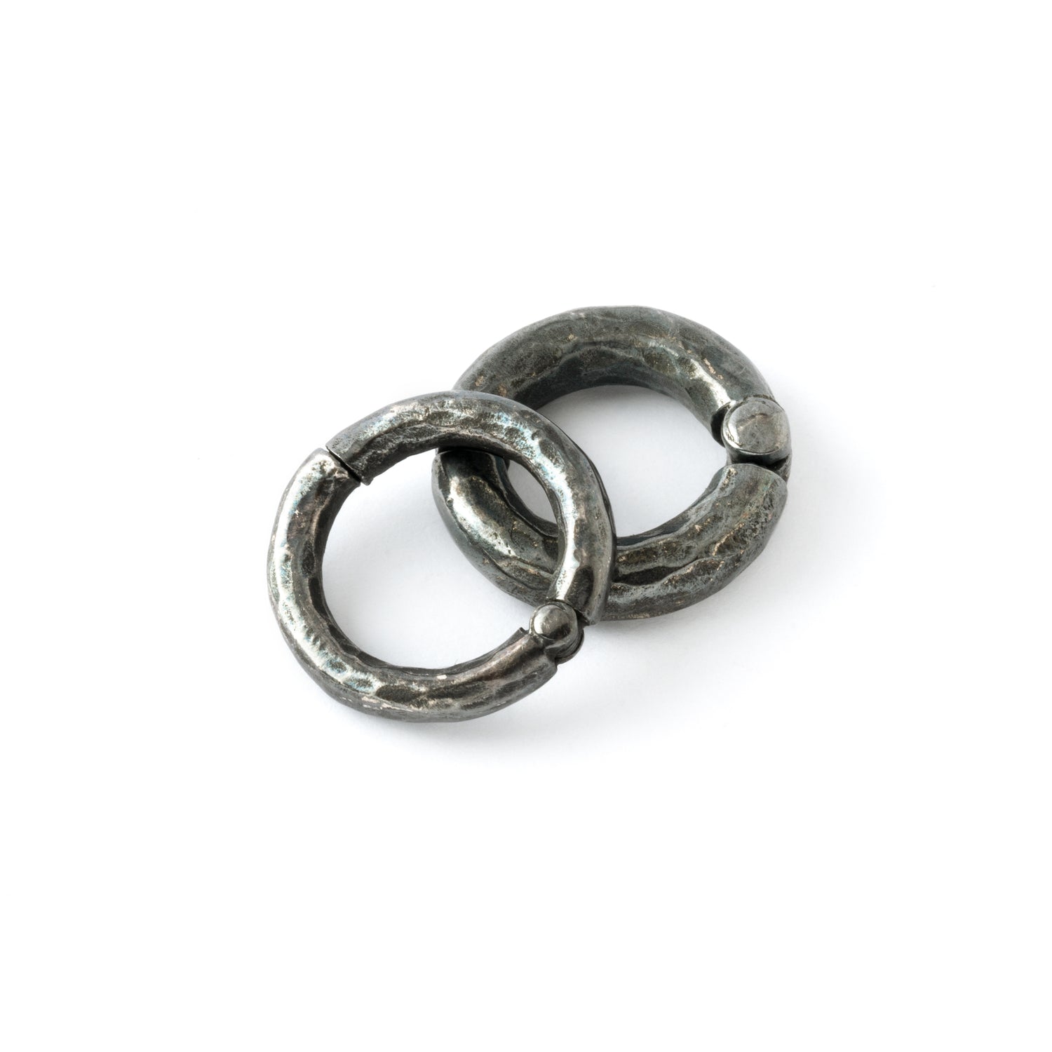 3mm & 4mm hammered black Silver hoop hangers side view