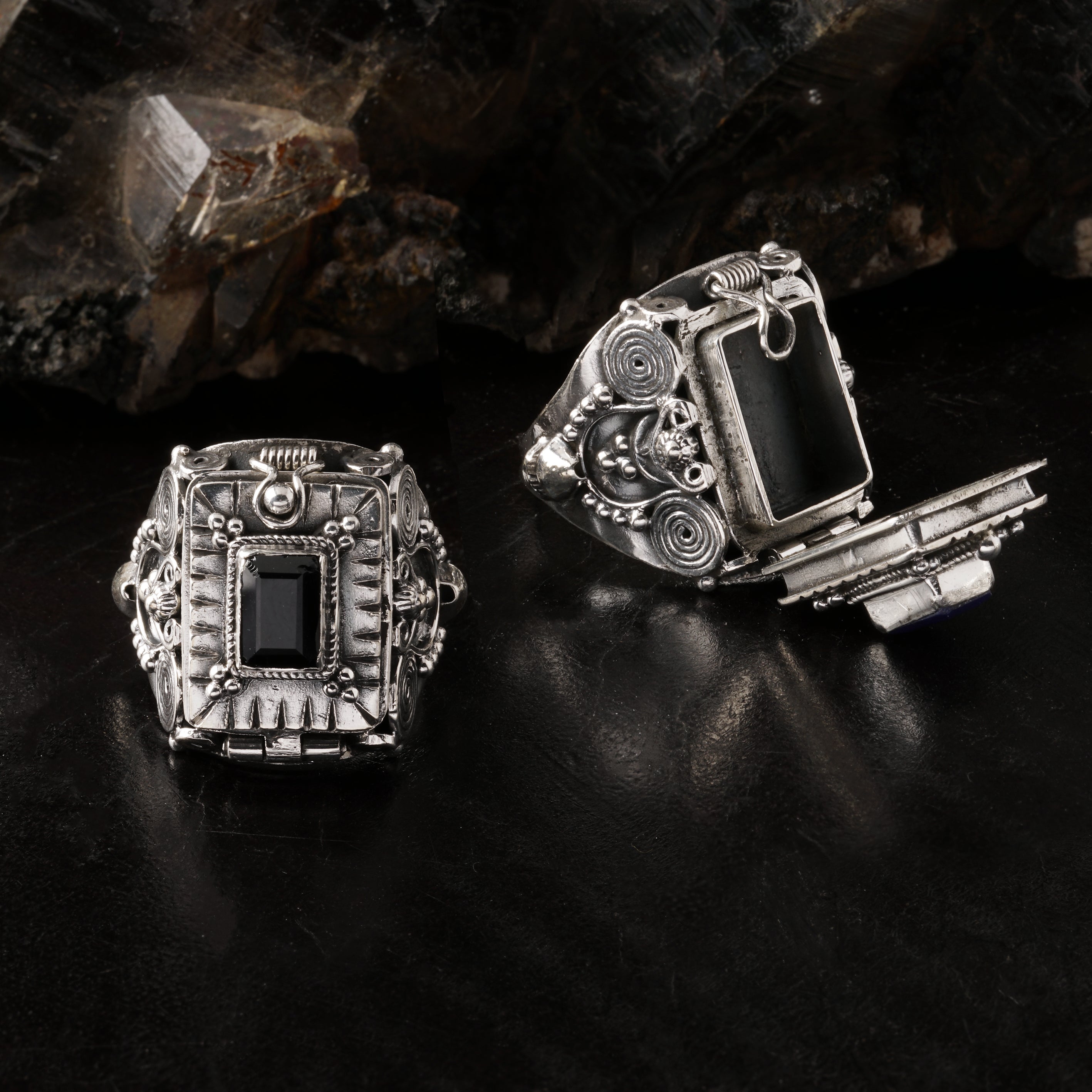 Silver Box Ring with Onyx