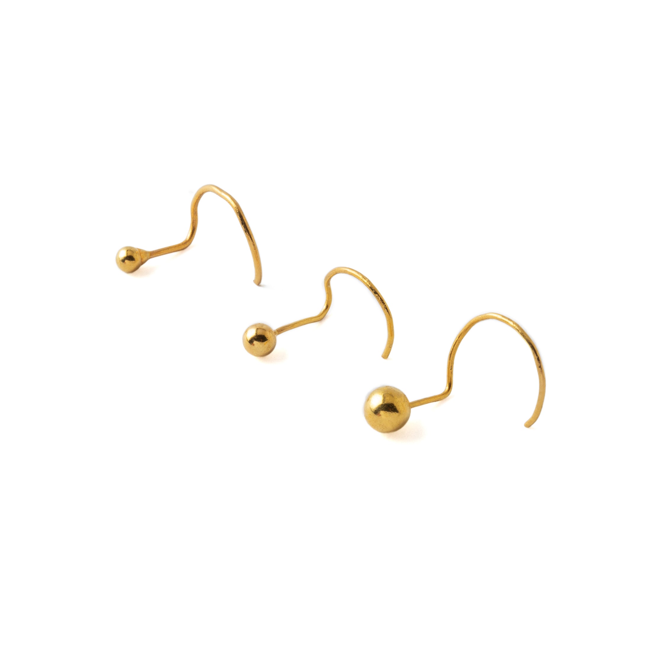 2mm, 3mm and 4mm 18K Gold Dot Nose Studs side view