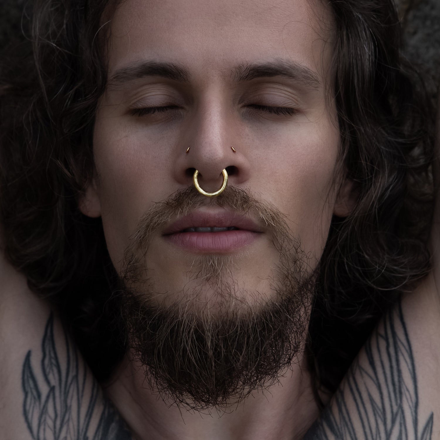 Hammered Seamless Hoop