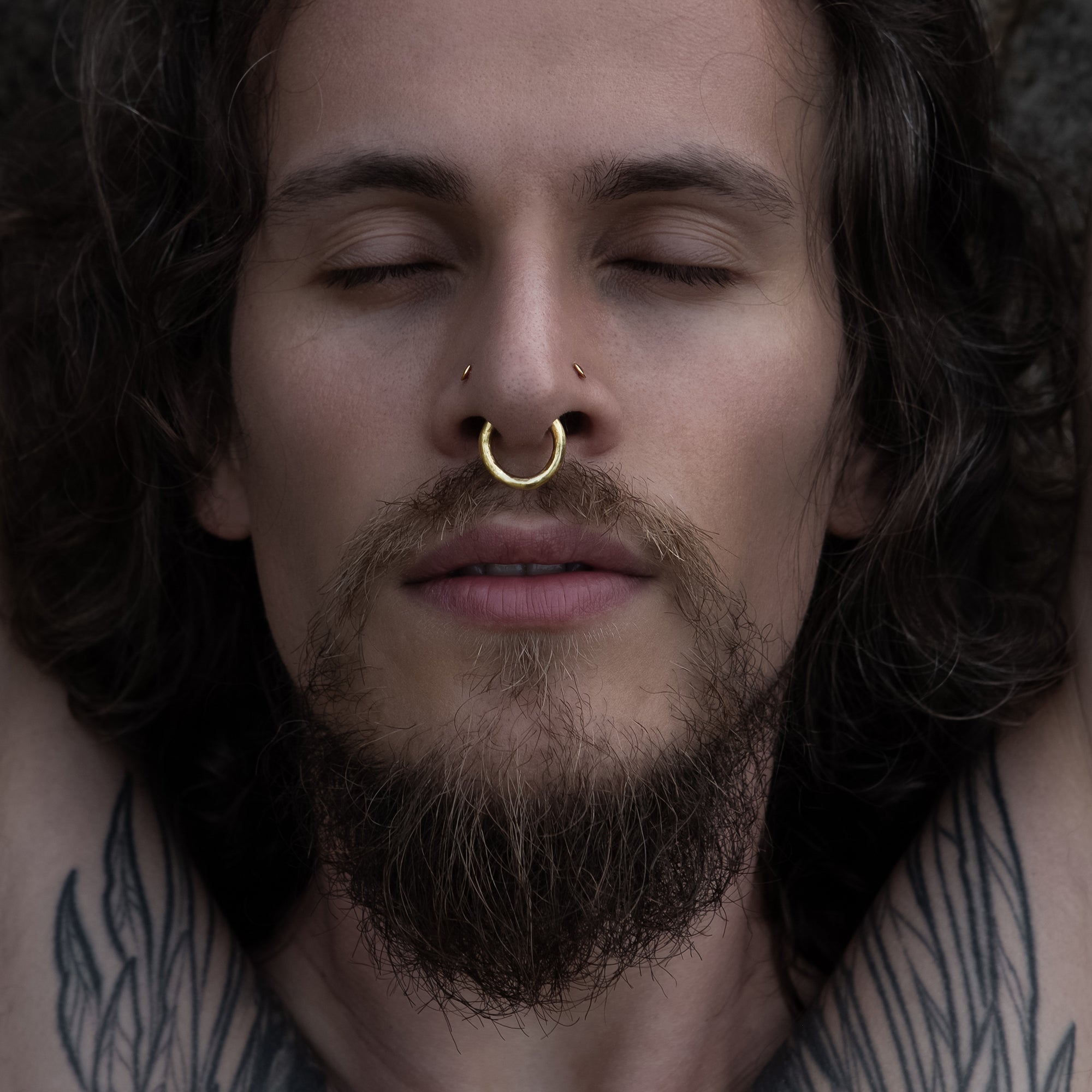 Hammered Seamless Hoop