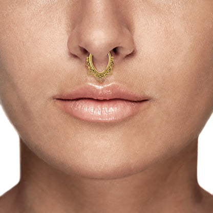 model wearing Neptune Drop Golden Septum Clicker