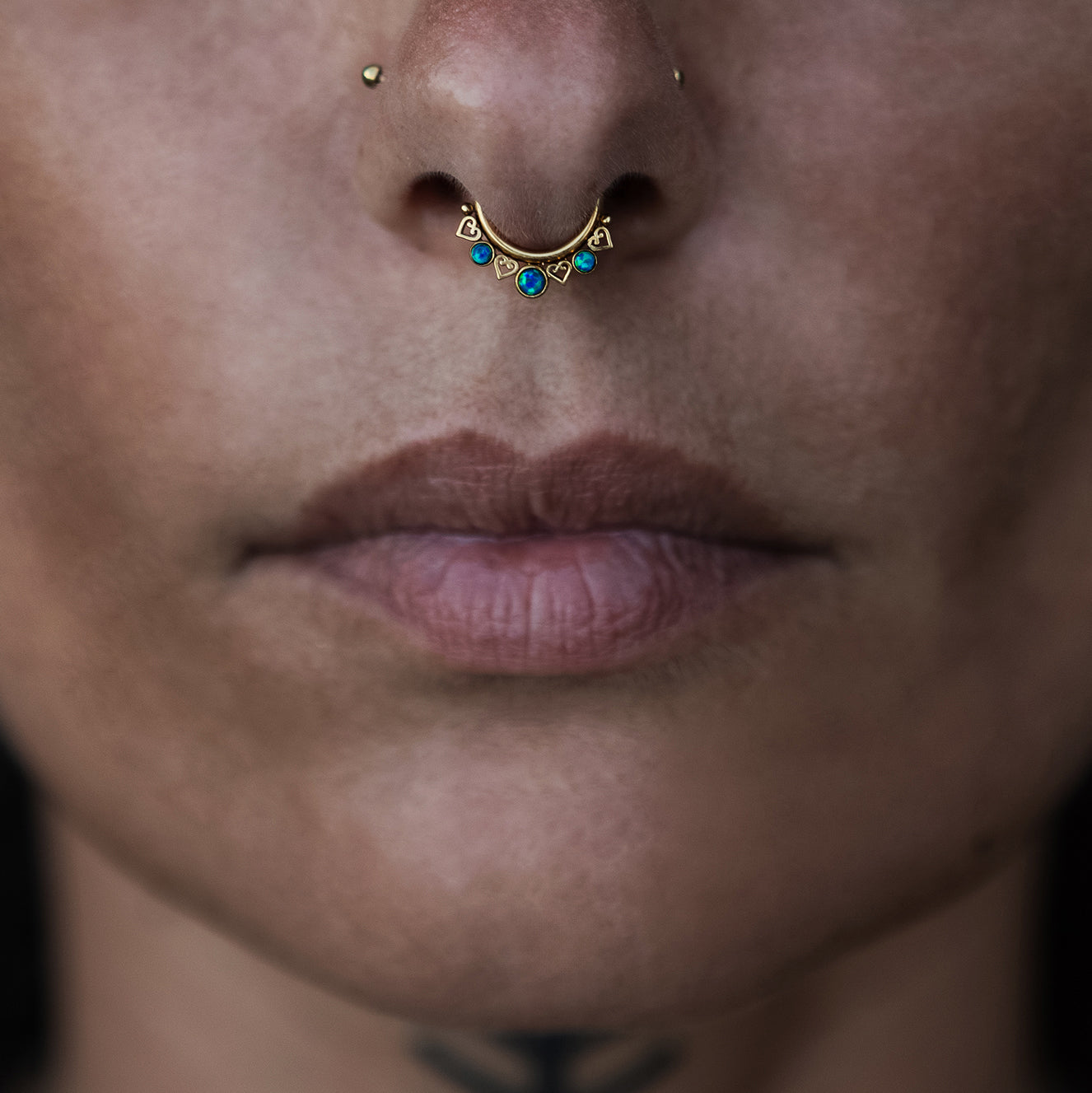 Golden Neptune Gem Septum Clicker