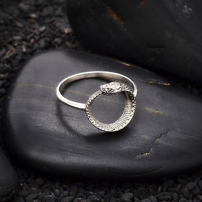 Bague serpent Ouroboros en argent